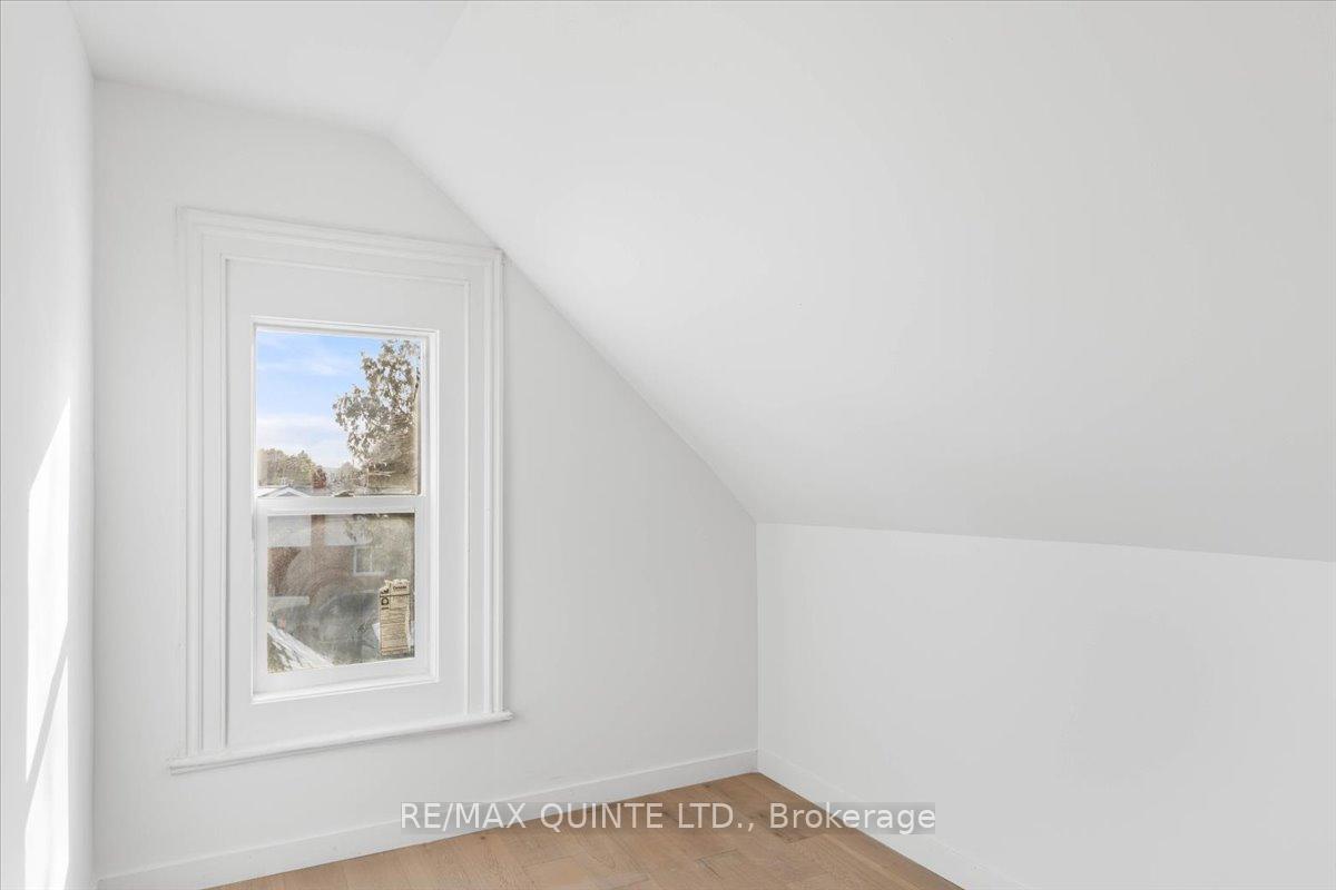 Photo 24 of 171 Front Street W, Stirling-Rawdon, Stirling Ward — HOMEH