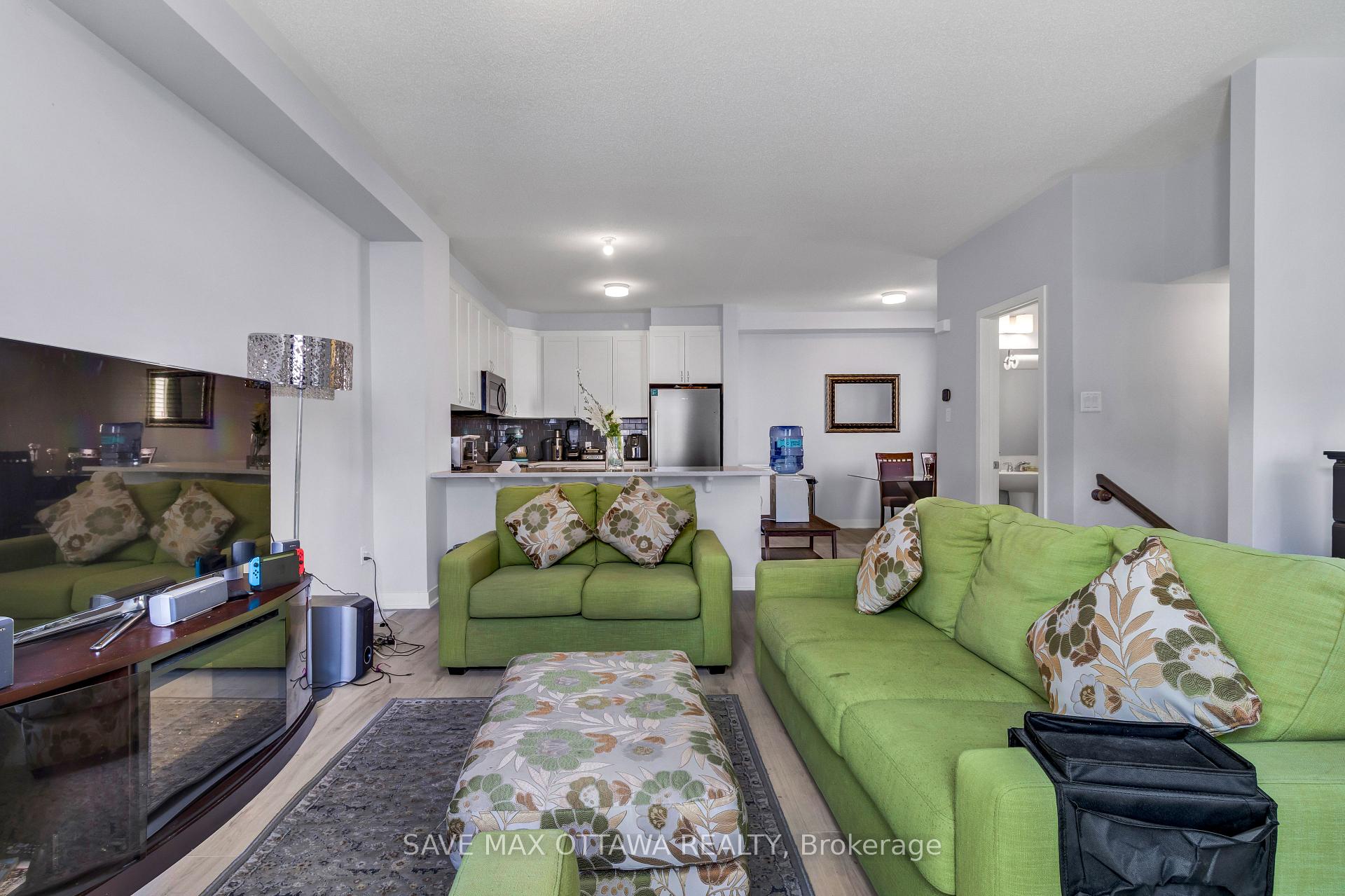 Photo 22 of 912 Nova Private, Ottawa, Barrhaven - Half Moon Bay — HOMEH