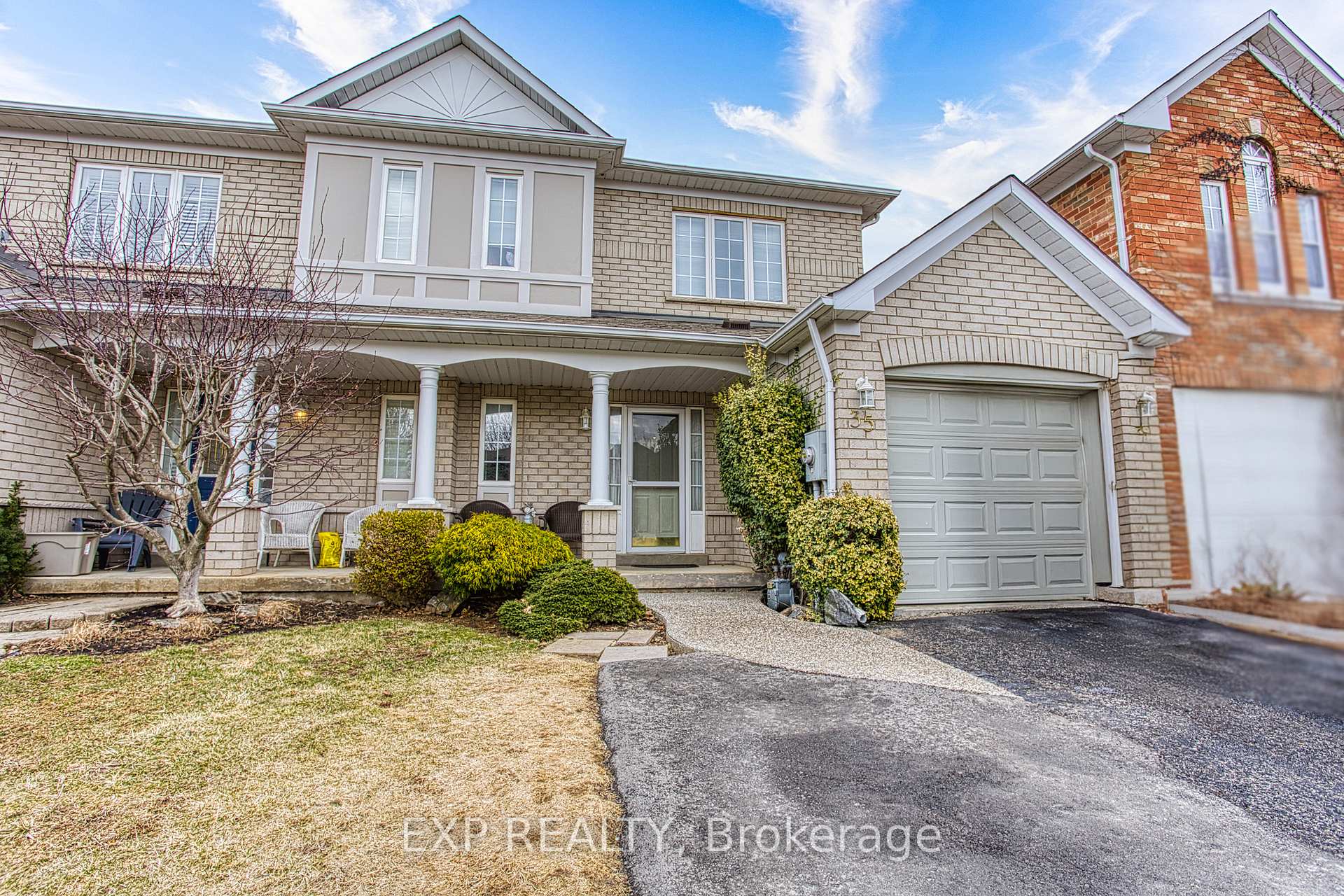 Photo 3 of 35 Stevenson Street, Hamilton, Ancaster — HOMEH