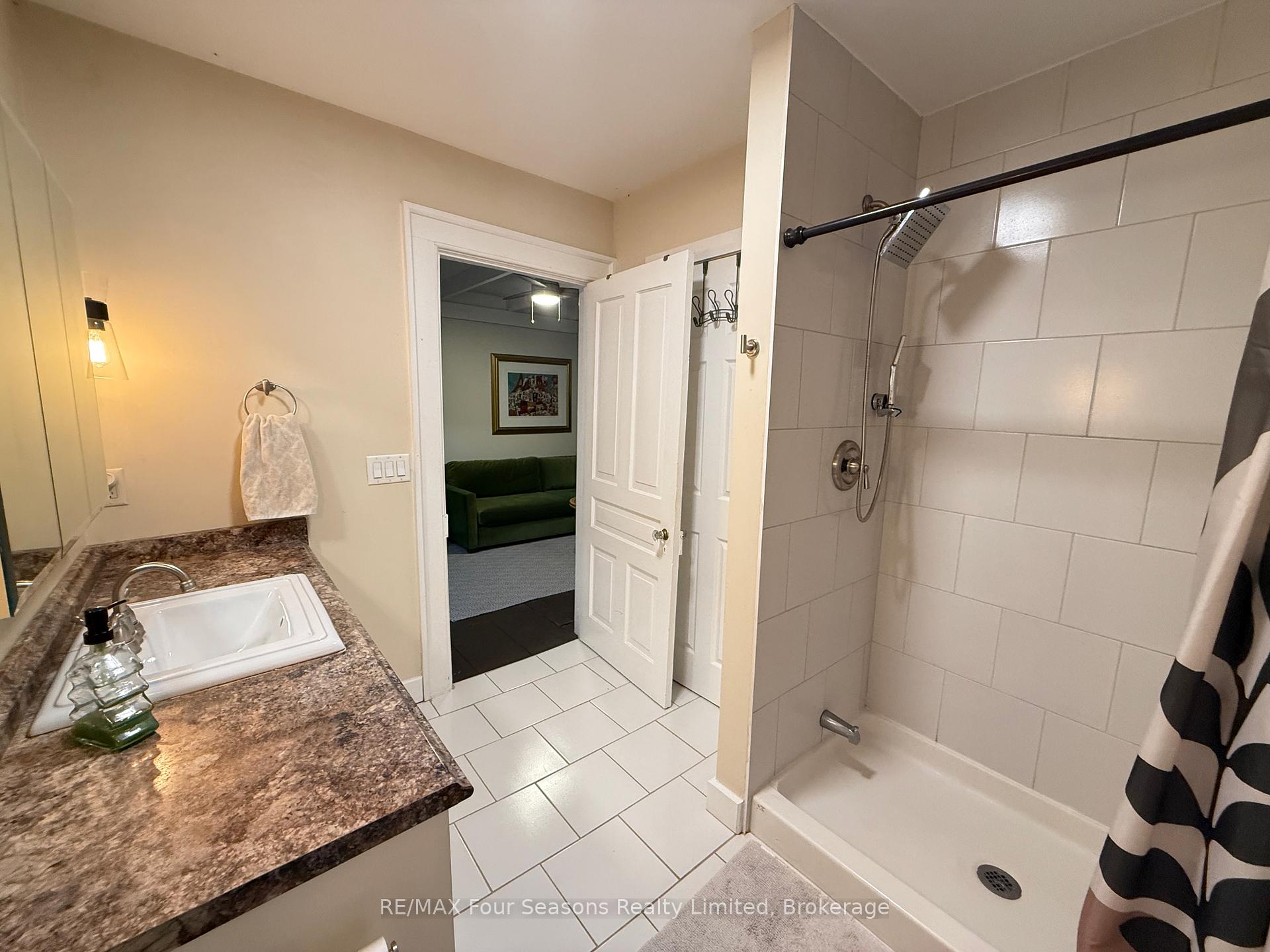Photo 23 of Unit 1, 223 Sixth Street, Collingwood — HOMEH