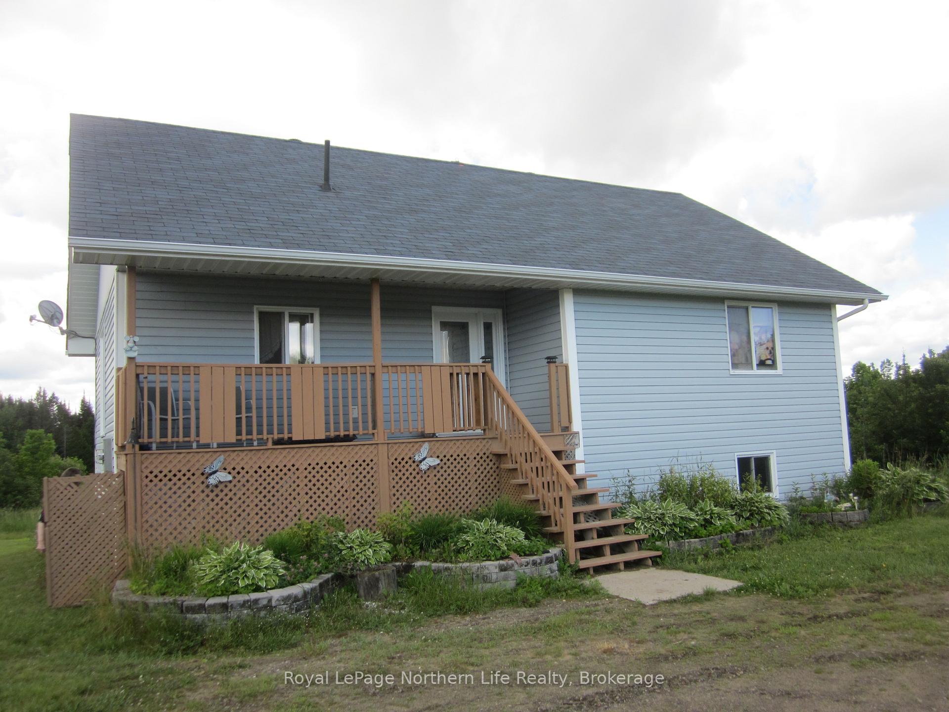 Photo 3 of 2131 Papineau Road E, Papineau-Cameron, Papineau Cameron — HOMEH