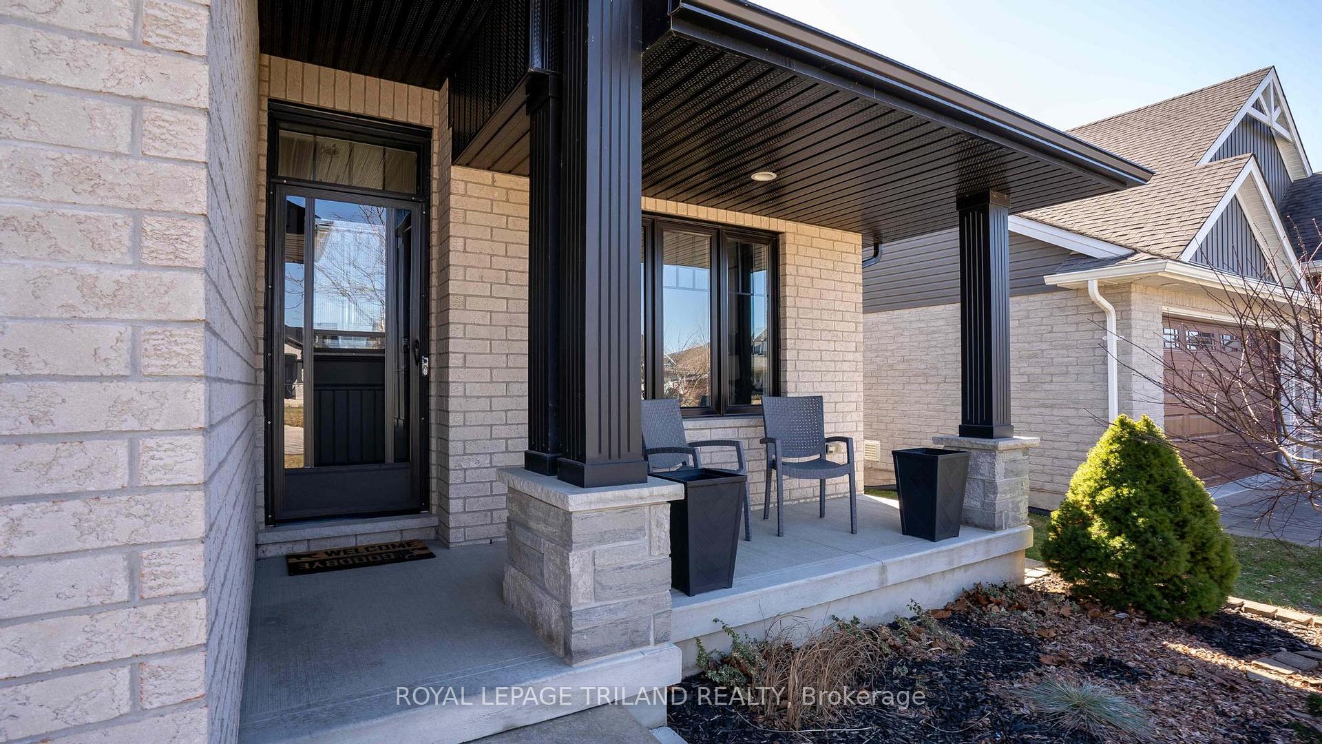 Photo 4 of 36 Deerfield Court, St. Thomas — HOMEH