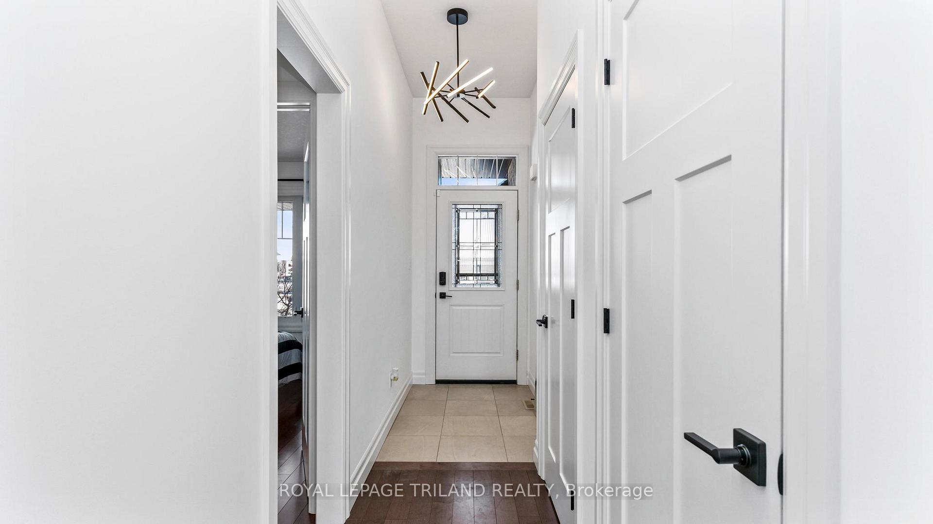 Photo 5 of 36 Deerfield Court, St. Thomas — HOMEH