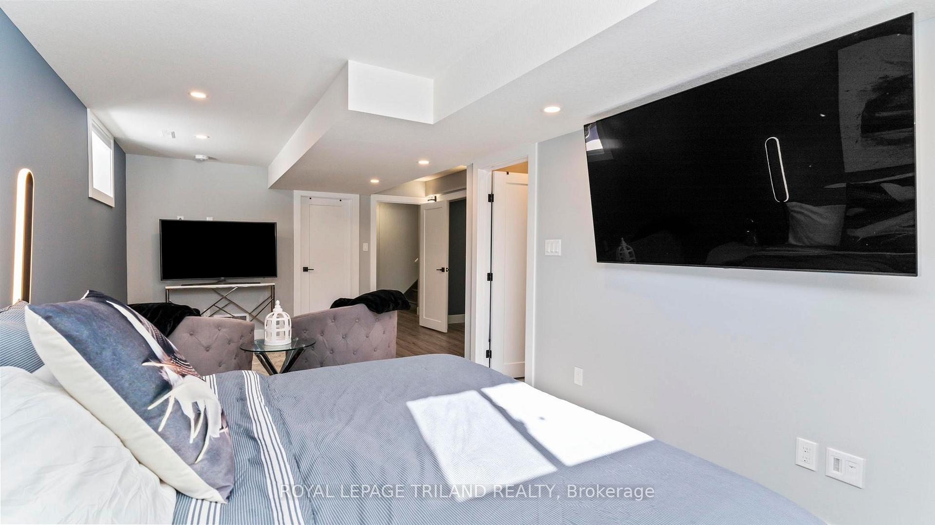 Photo 29 of 36 Deerfield Court, St. Thomas — HOMEH