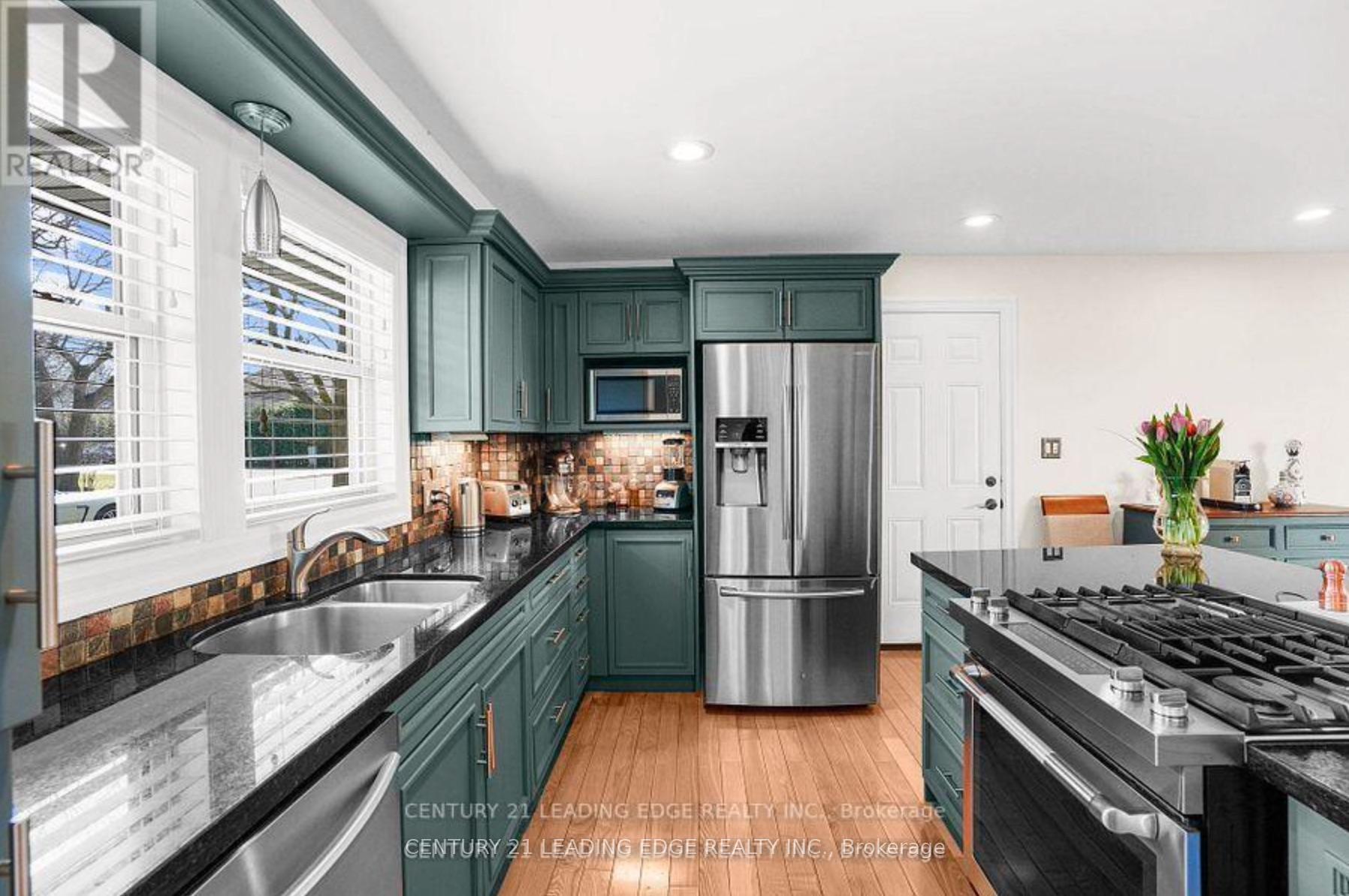 Photo 13 of 126 Lloyminn Avenue, Hamilton, Ancaster — HOMEH