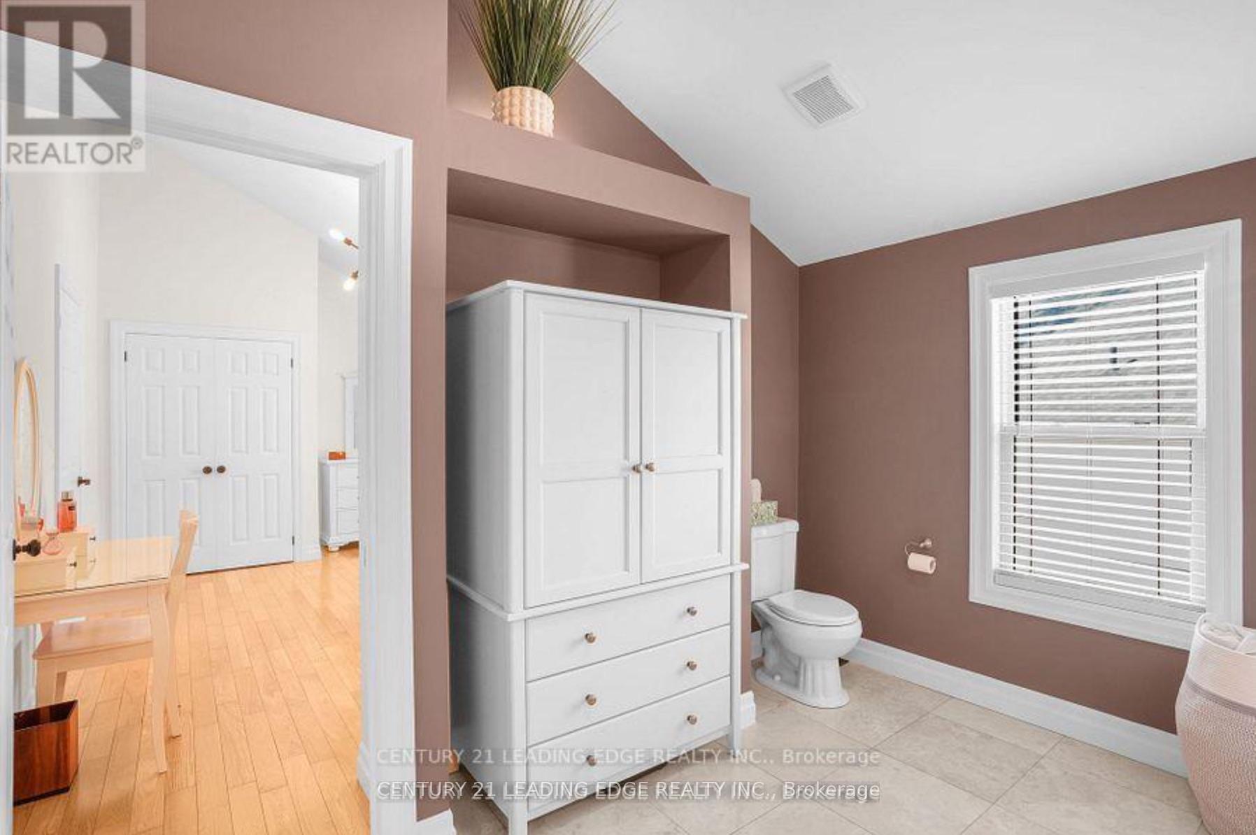 Photo 19 of 126 Lloyminn Avenue, Hamilton, Ancaster — HOMEH