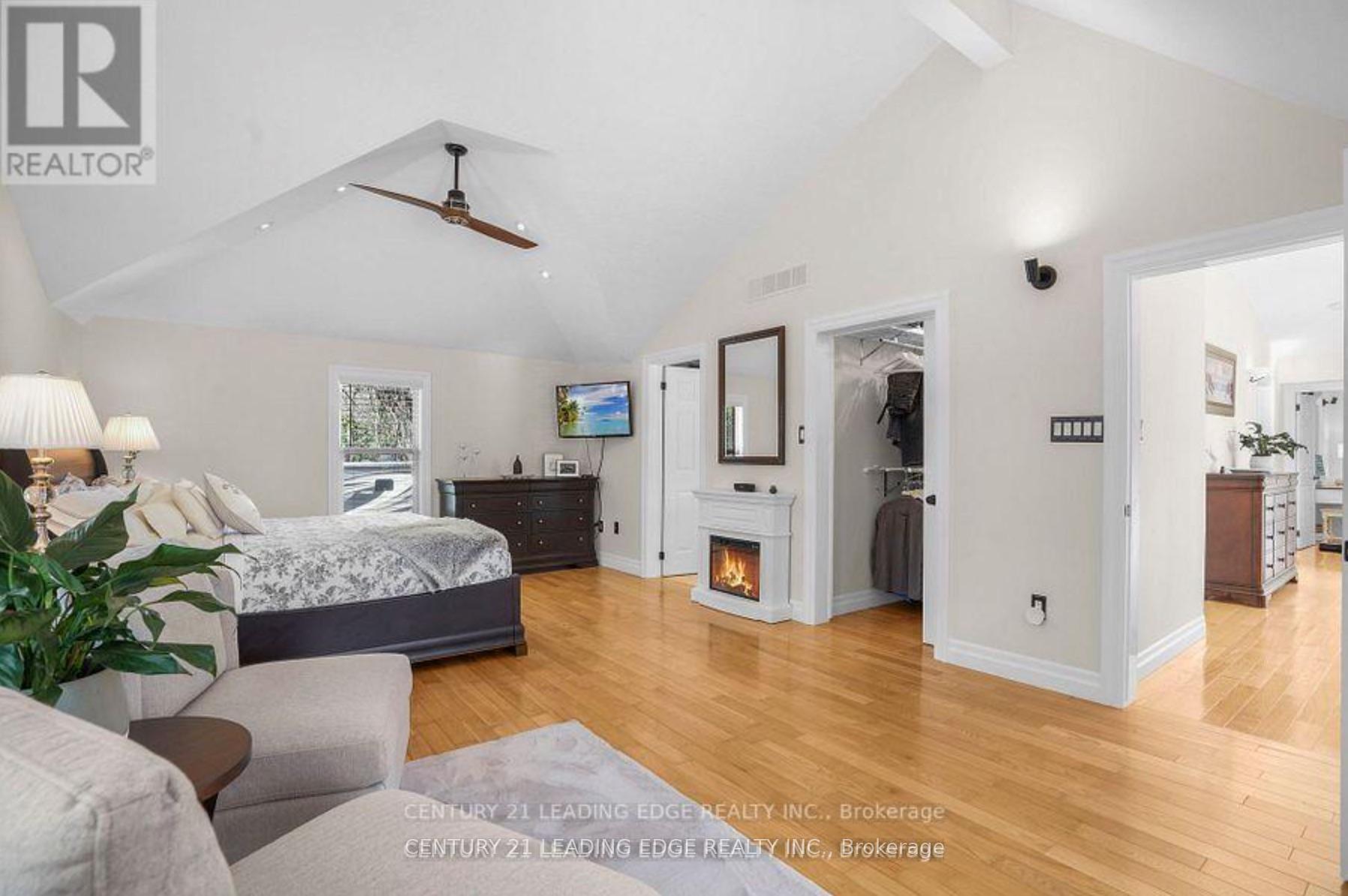 Photo 34 of 126 Lloyminn Avenue, Hamilton, Ancaster — HOMEH