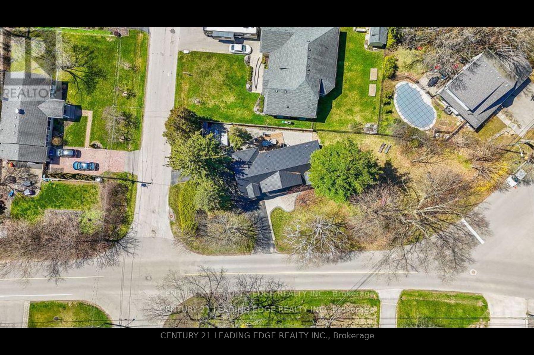 Photo 39 of 126 Lloyminn Avenue, Hamilton, Ancaster — HOMEH