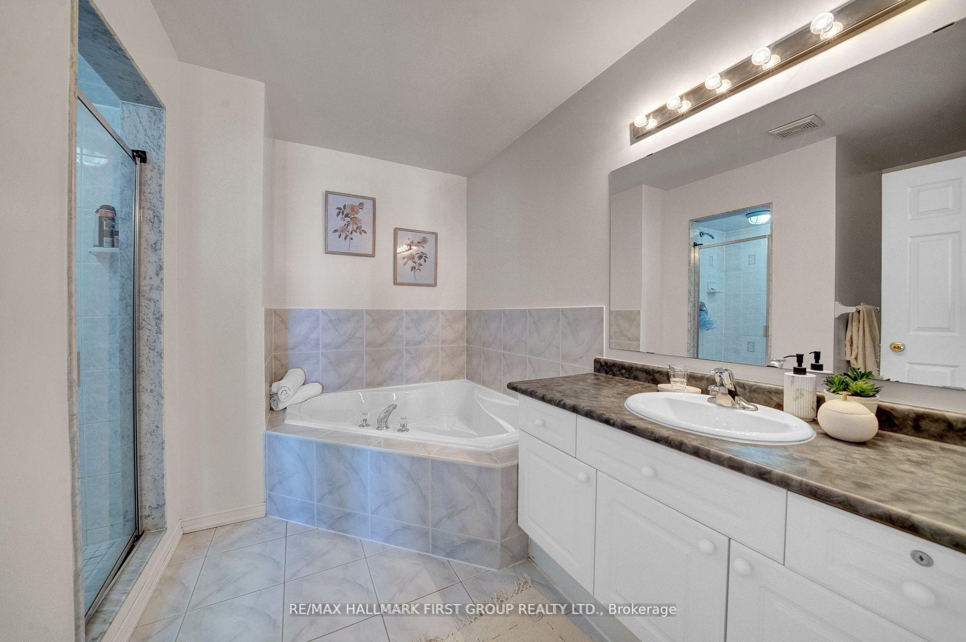 Photo 20 of 83 Ashbury Boulevard, Ajax, South East — HOMEH