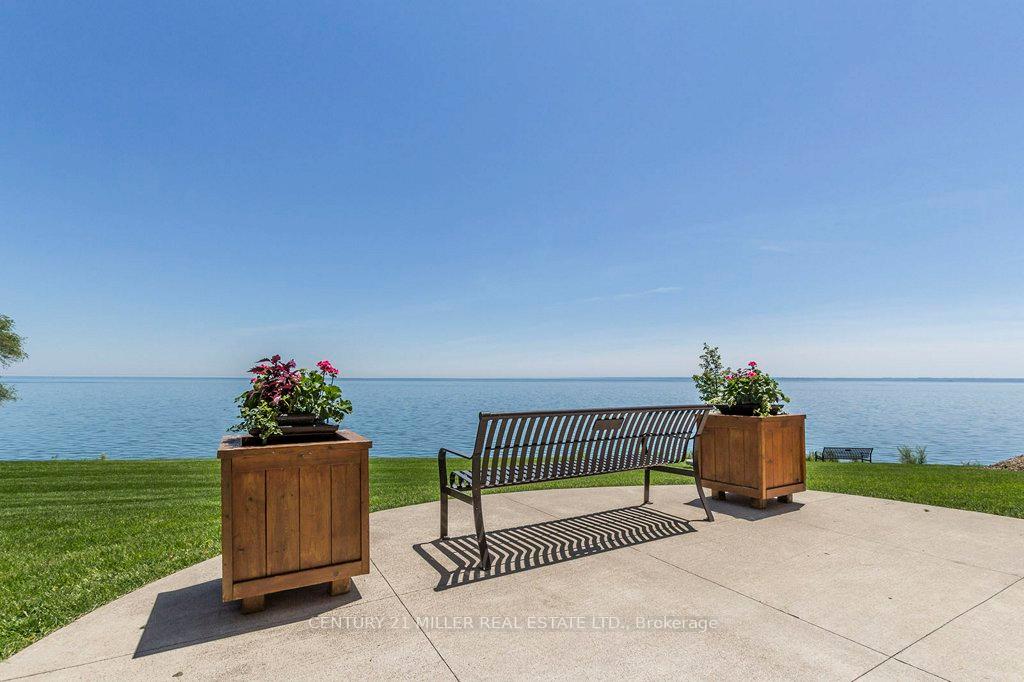 Photo 5 of Unit 1809, 5250 Lakeshore Road, Burlington, Appleby — HOMEH