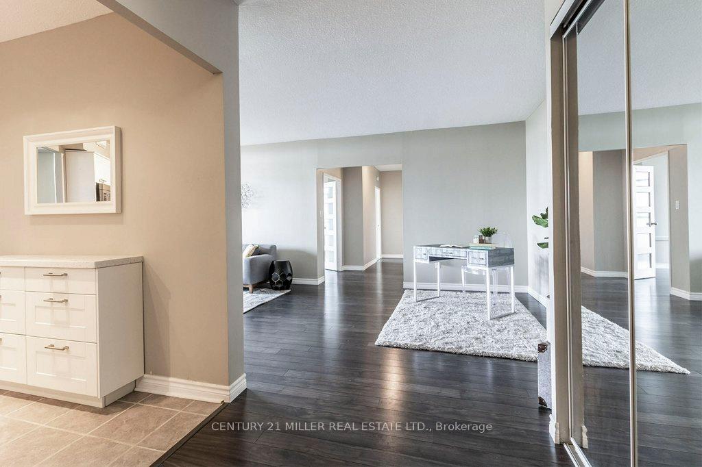 Photo 13 of Unit 1809, 5250 Lakeshore Road, Burlington, Appleby — HOMEH