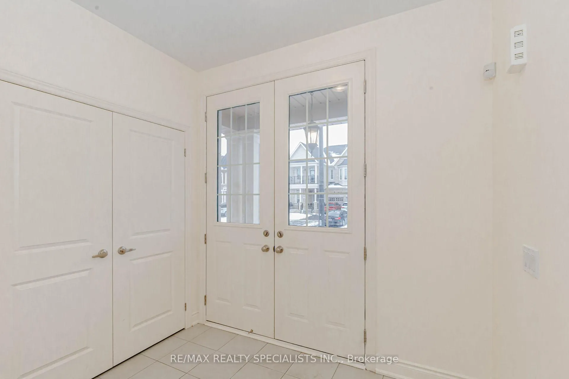 Photo 4 of Unit Upper, 74 Clockwork Drive, Brampton, Northwest Brampton — HOMEH