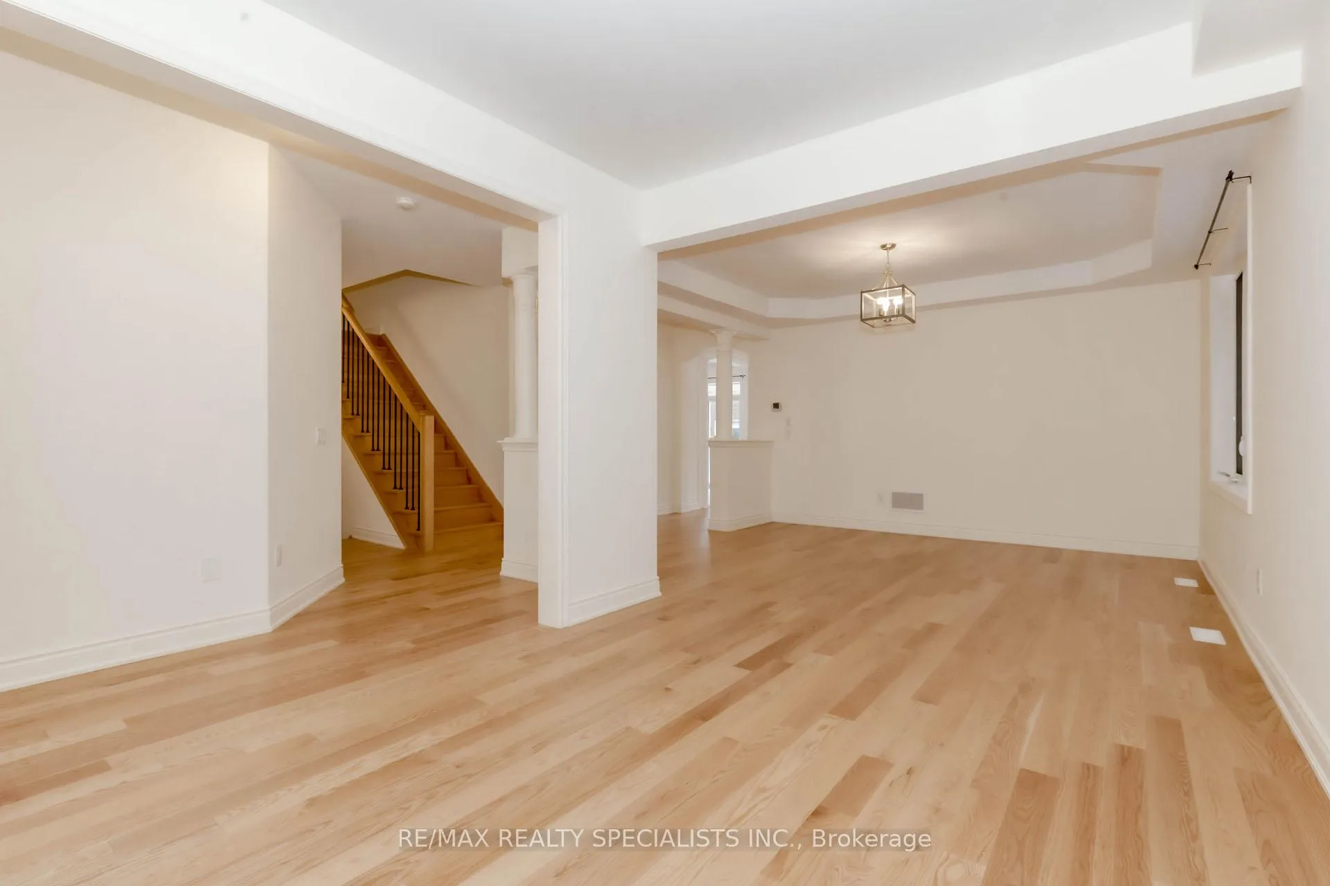 Photo 7 of Unit Upper, 74 Clockwork Drive, Brampton, Northwest Brampton — HOMEH