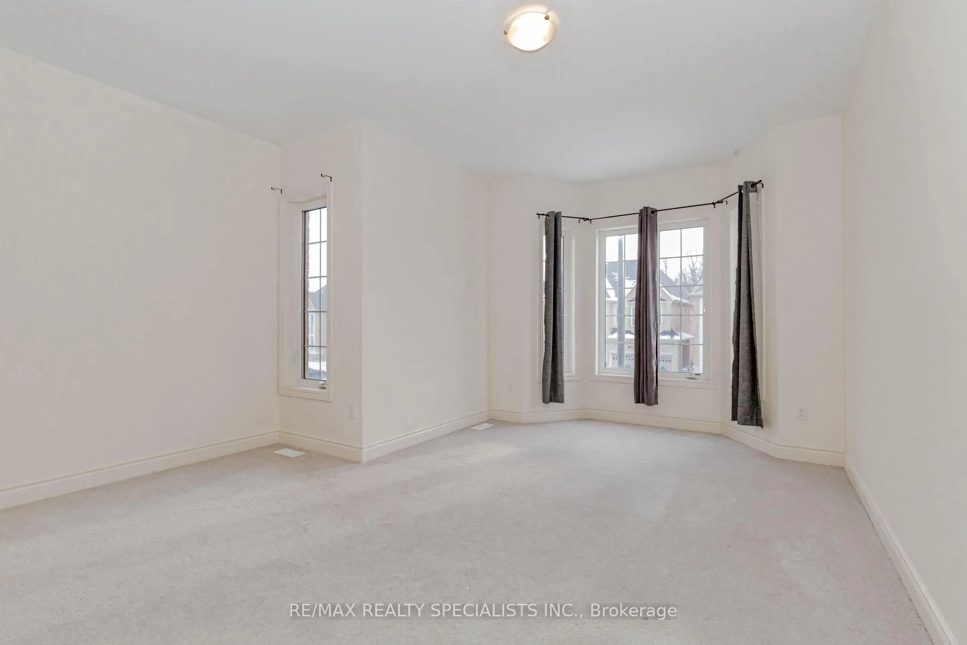 Photo 32 of Unit Upper, 74 Clockwork Drive, Brampton, Northwest Brampton — HOMEH