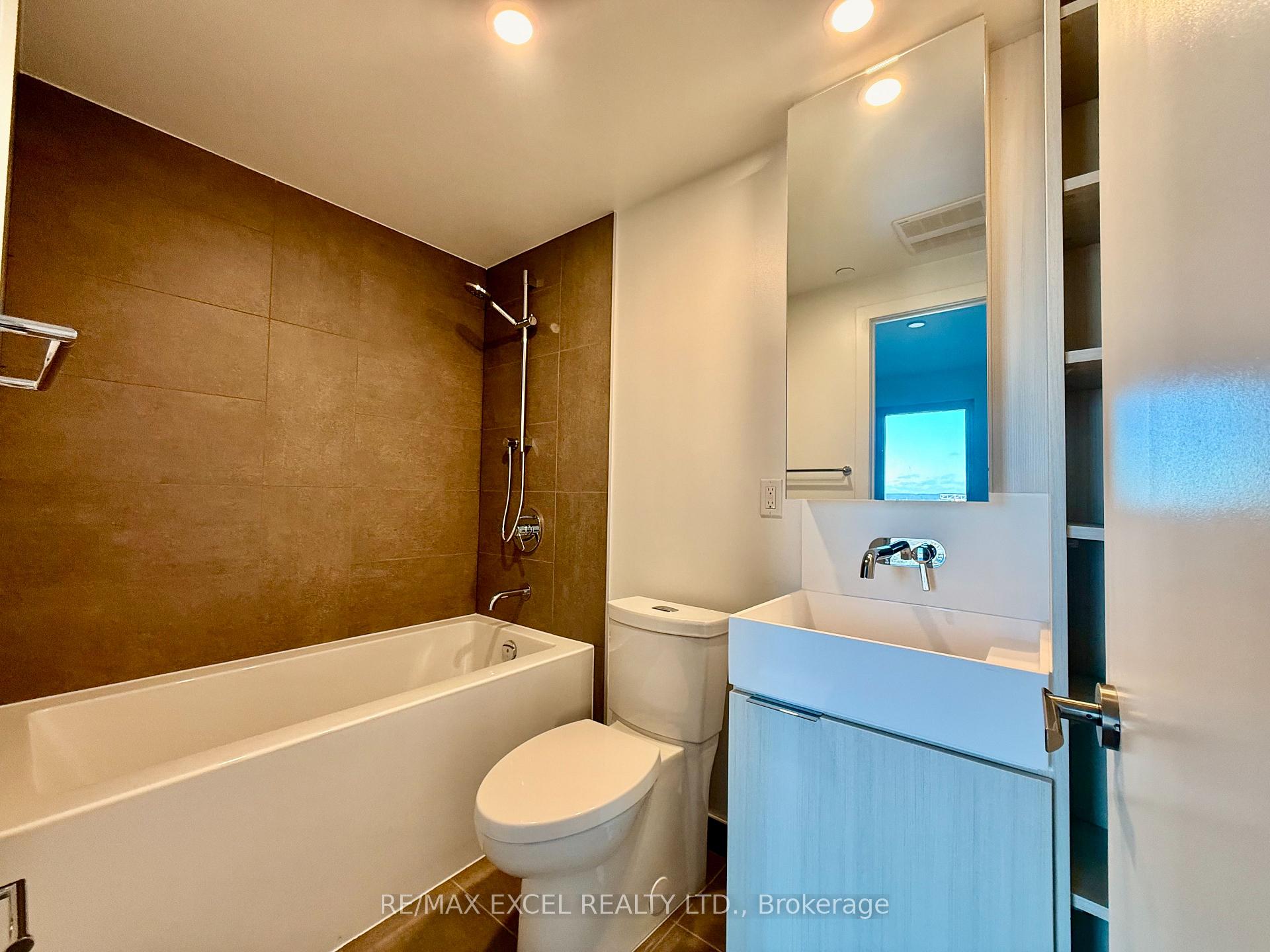 Photo 21 of Unit 1411, 370 Martha Street, Burlington, Brant — HOMEH