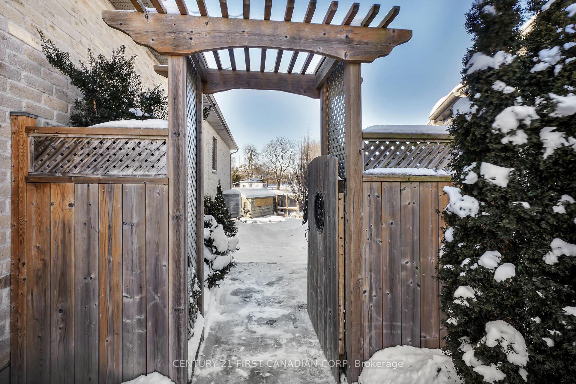 Photo 20 of 30 Hedges Court, St. Thomas — HOMEH
