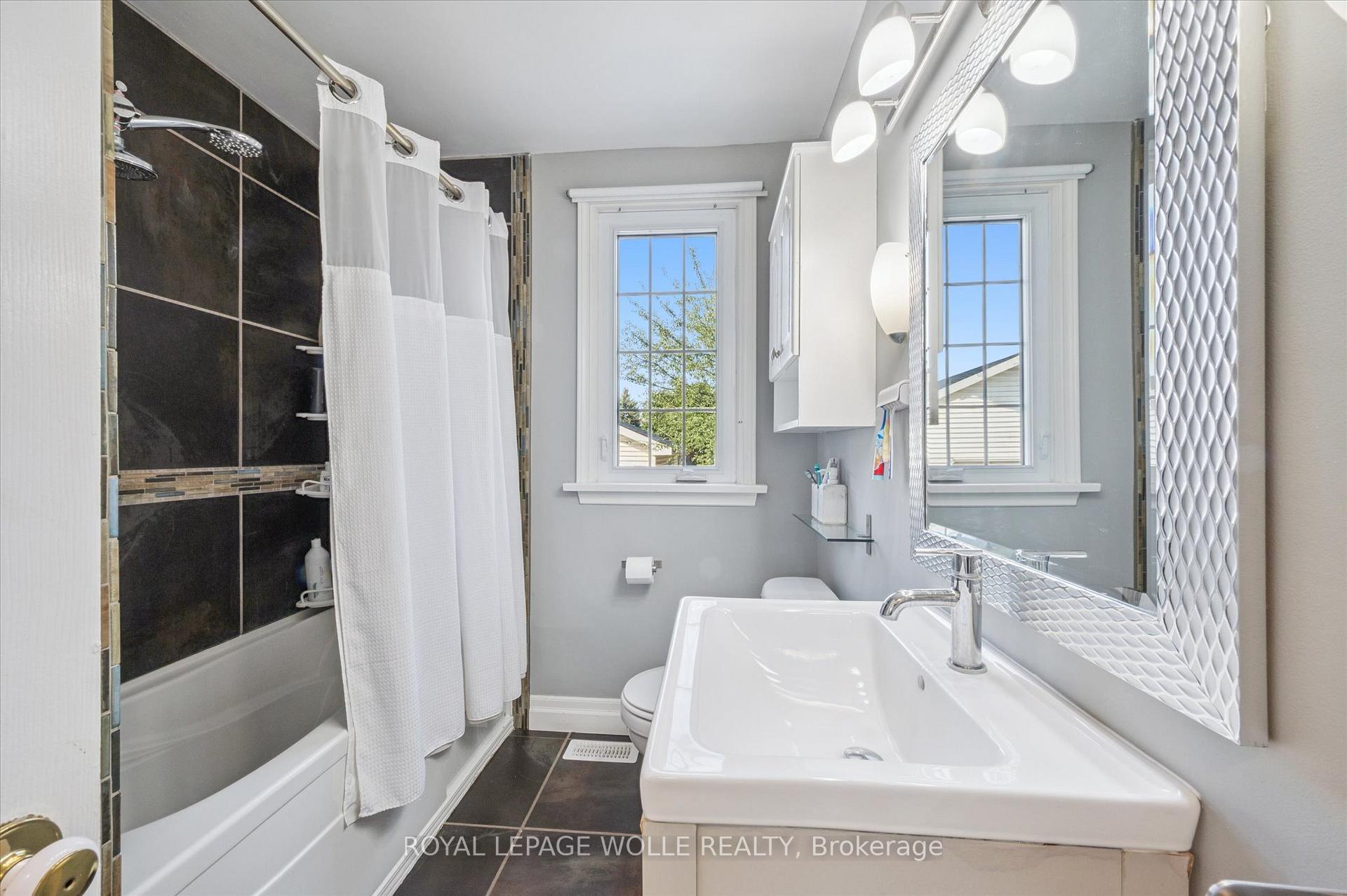 Photo 14 of 380 Dundas Street S, Cambridge — HOMEH