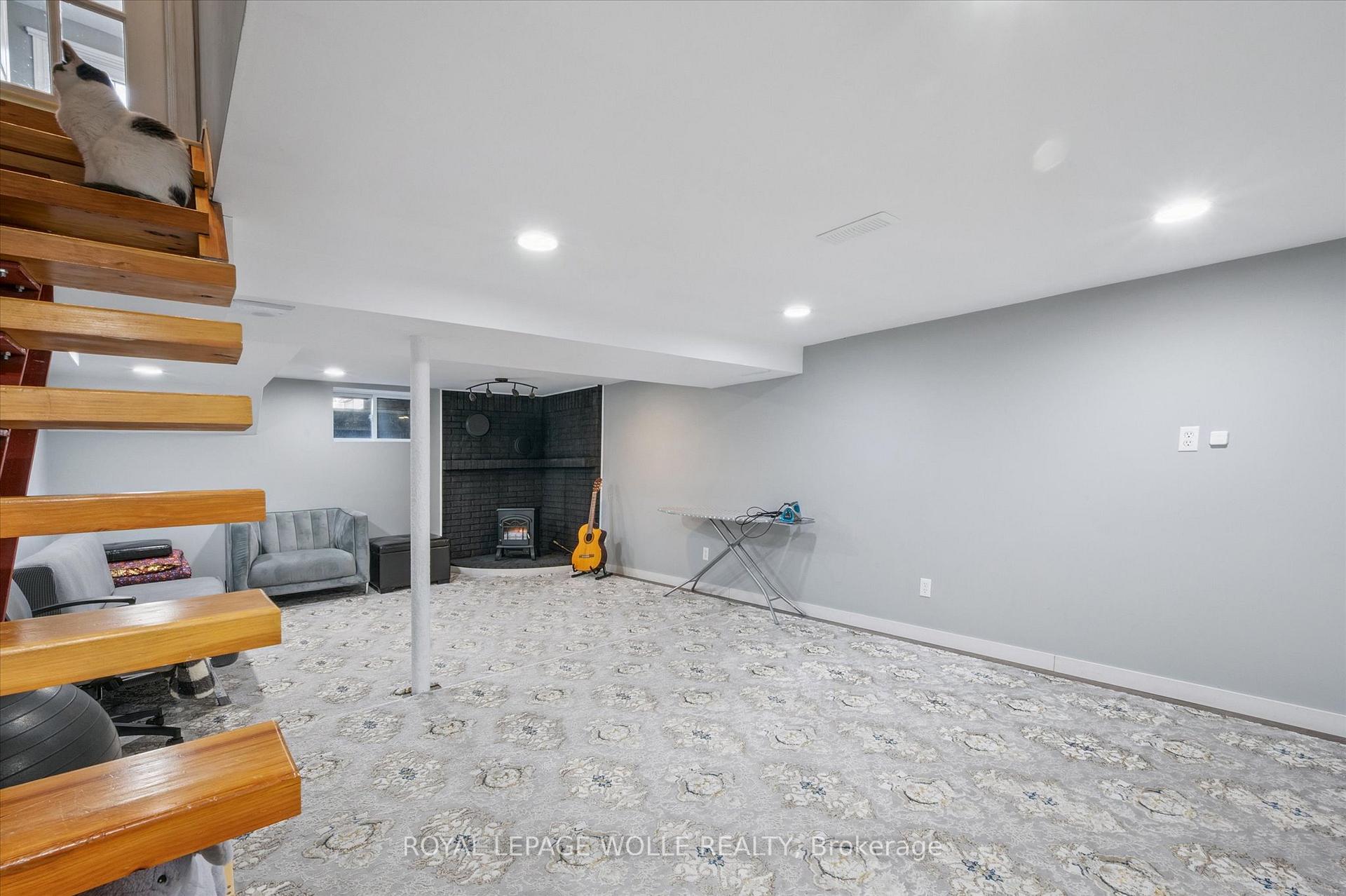 Photo 15 of 380 Dundas Street S, Cambridge — HOMEH