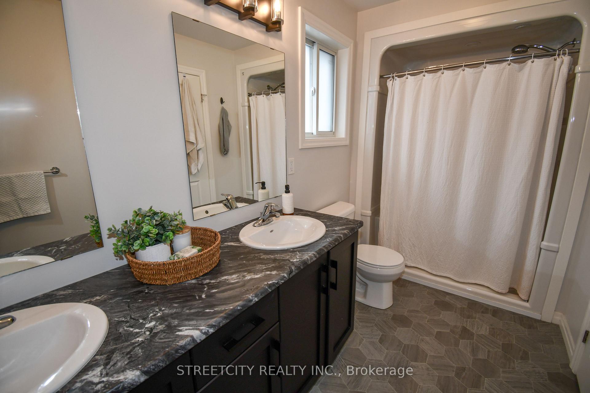 Photo 22 of 4 Fox Hollow Court, St. Thomas — HOMEH