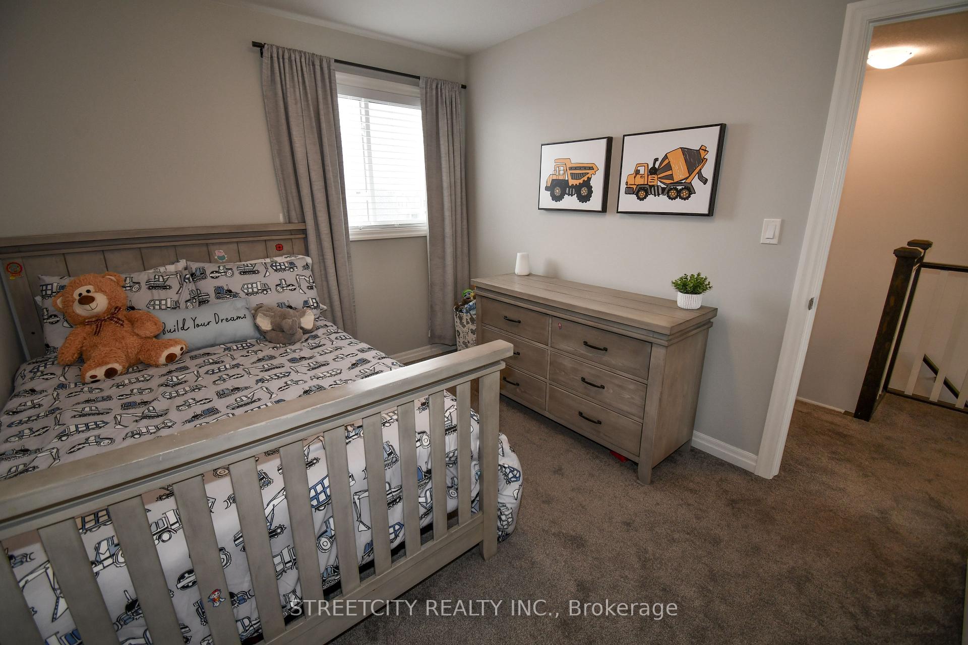 Photo 25 of 4 Fox Hollow Court, St. Thomas — HOMEH