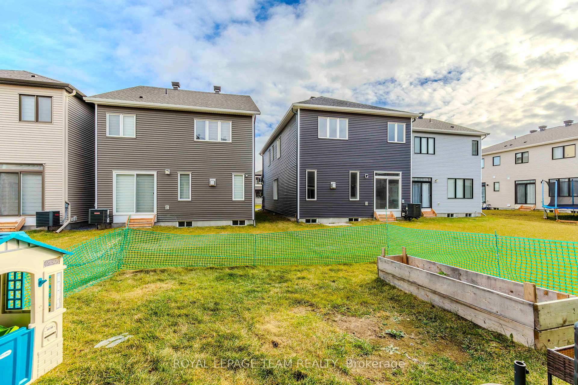 Photo 39 of 145 Yearling Circle, Ottawa, Goulbourn Twp From Franktown Rd/South To Rideau — HOMEH