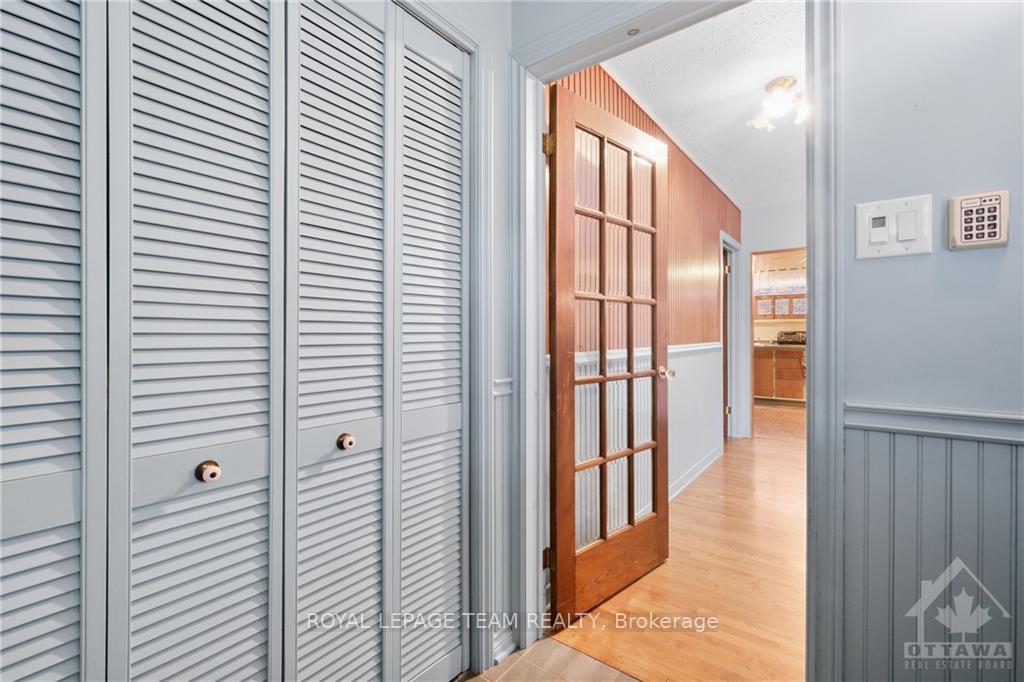Photo 2 of 21 Higwood Drive, Ottawa, City View/Skyline/Fisher Heights/Parkwood Hills — HOMEH