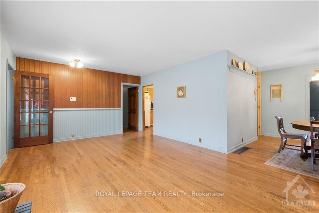 Photo 7 of 21 Higwood Drive, Ottawa, City View/Skyline/Fisher Heights/Parkwood Hills — HOMEH