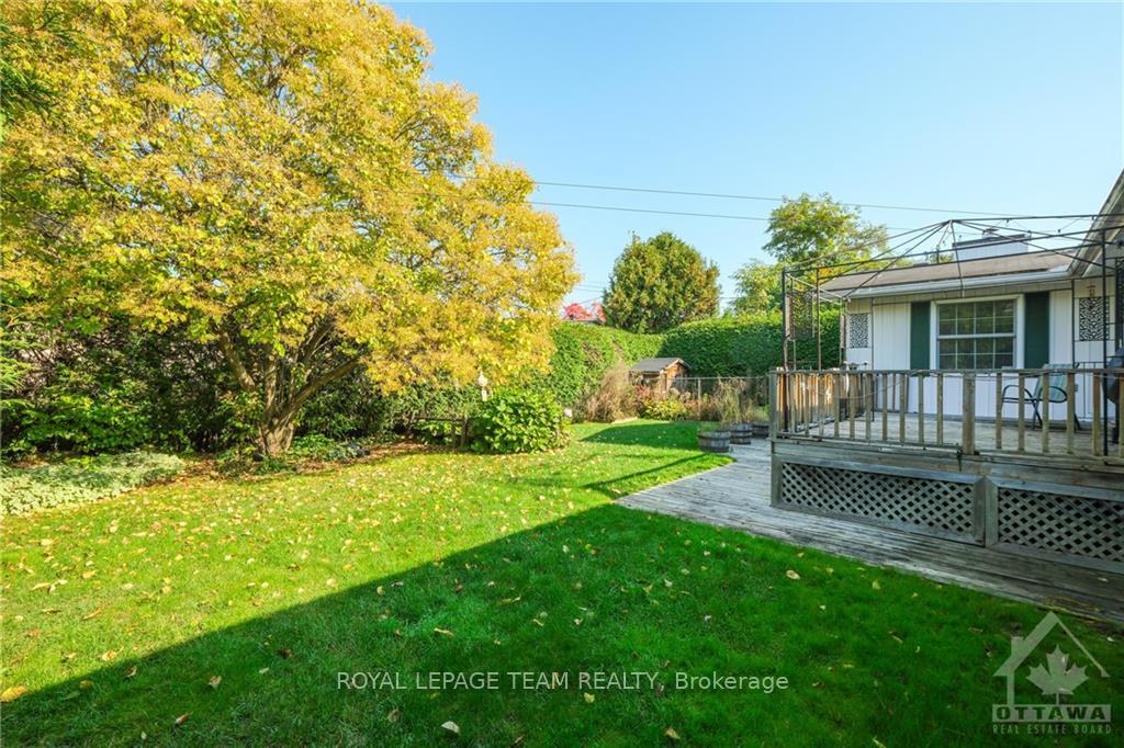 Photo 9 of 21 Higwood Drive, Ottawa, City View/Skyline/Fisher Heights/Parkwood Hills — HOMEH