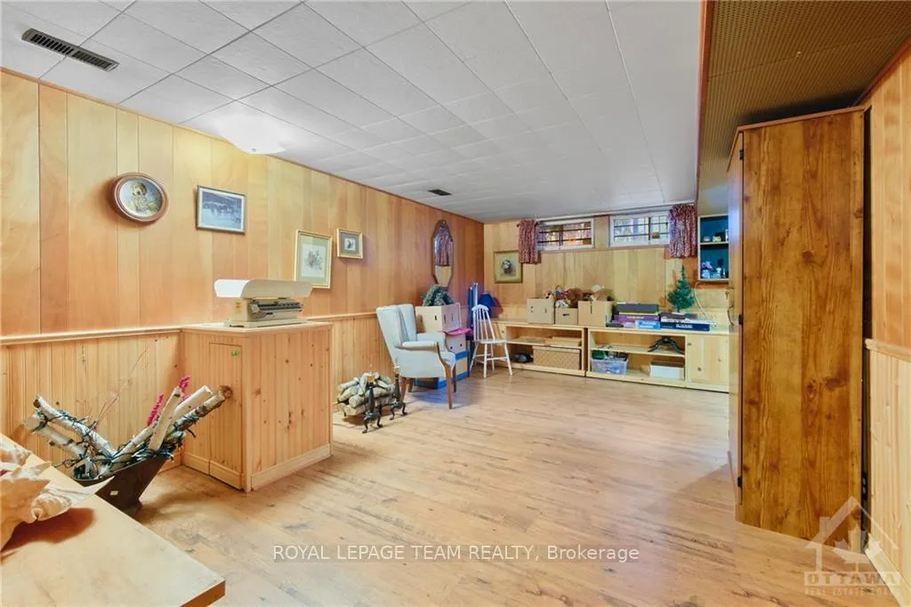 Photo 21 of 21 Higwood Drive, Ottawa, City View/Skyline/Fisher Heights/Parkwood Hills — HOMEH
