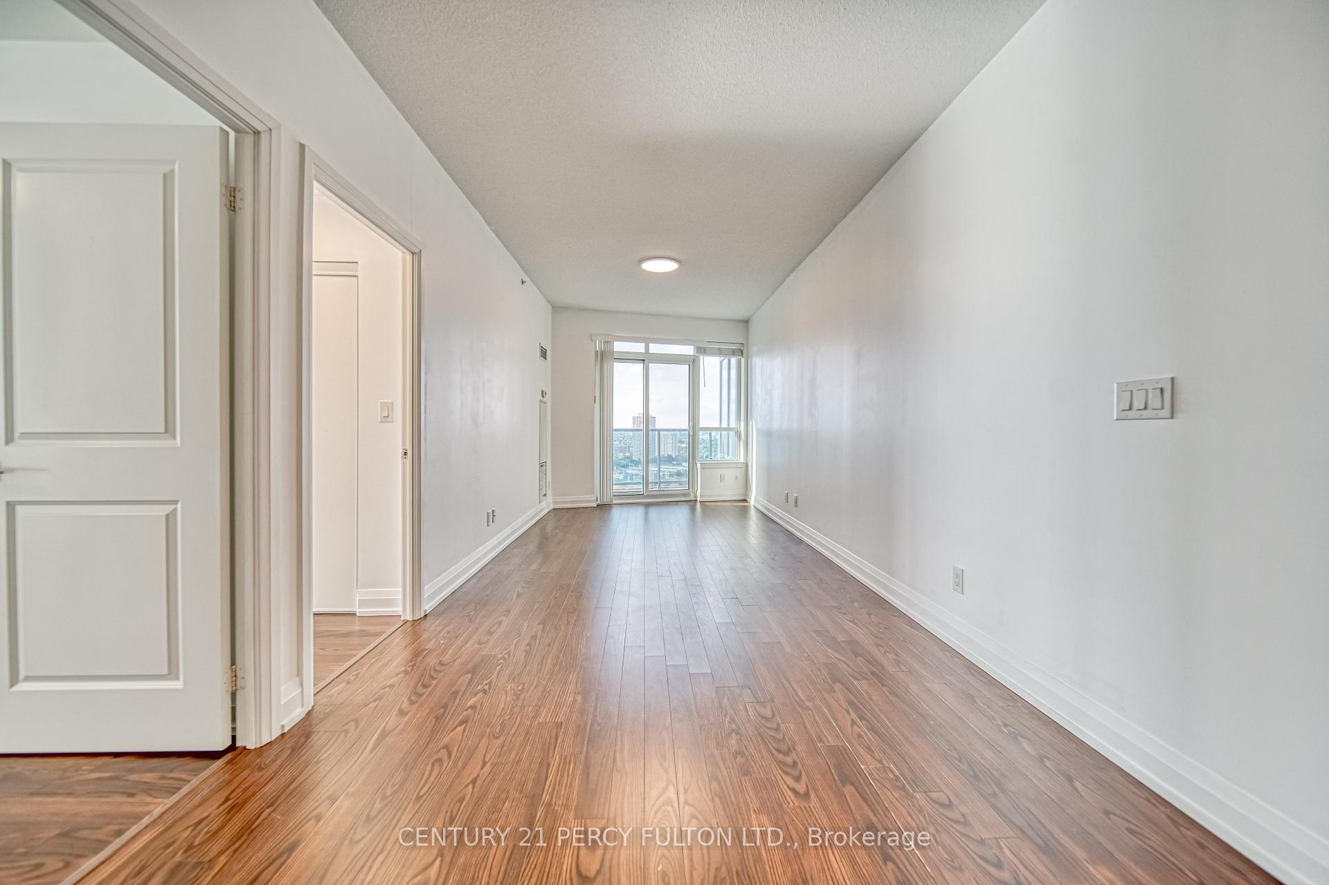 Photo 9 of Unit 2115, 7171 Yonge Street, Markham, Grandview — HOMEH