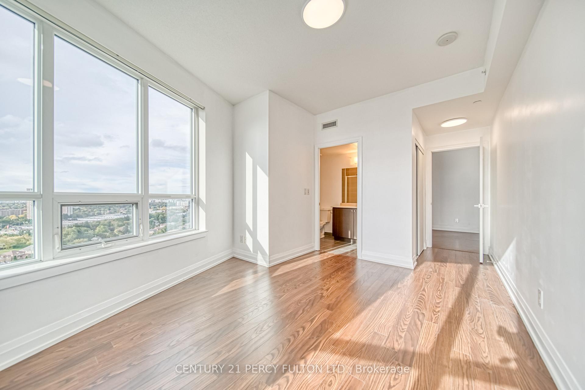 Photo 15 of Unit 2115, 7171 Yonge Street, Markham, Grandview — HOMEH
