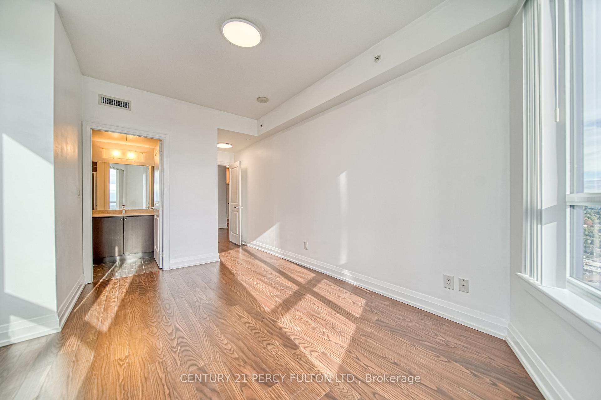 Photo 16 of Unit 2115, 7171 Yonge Street, Markham, Grandview — HOMEH