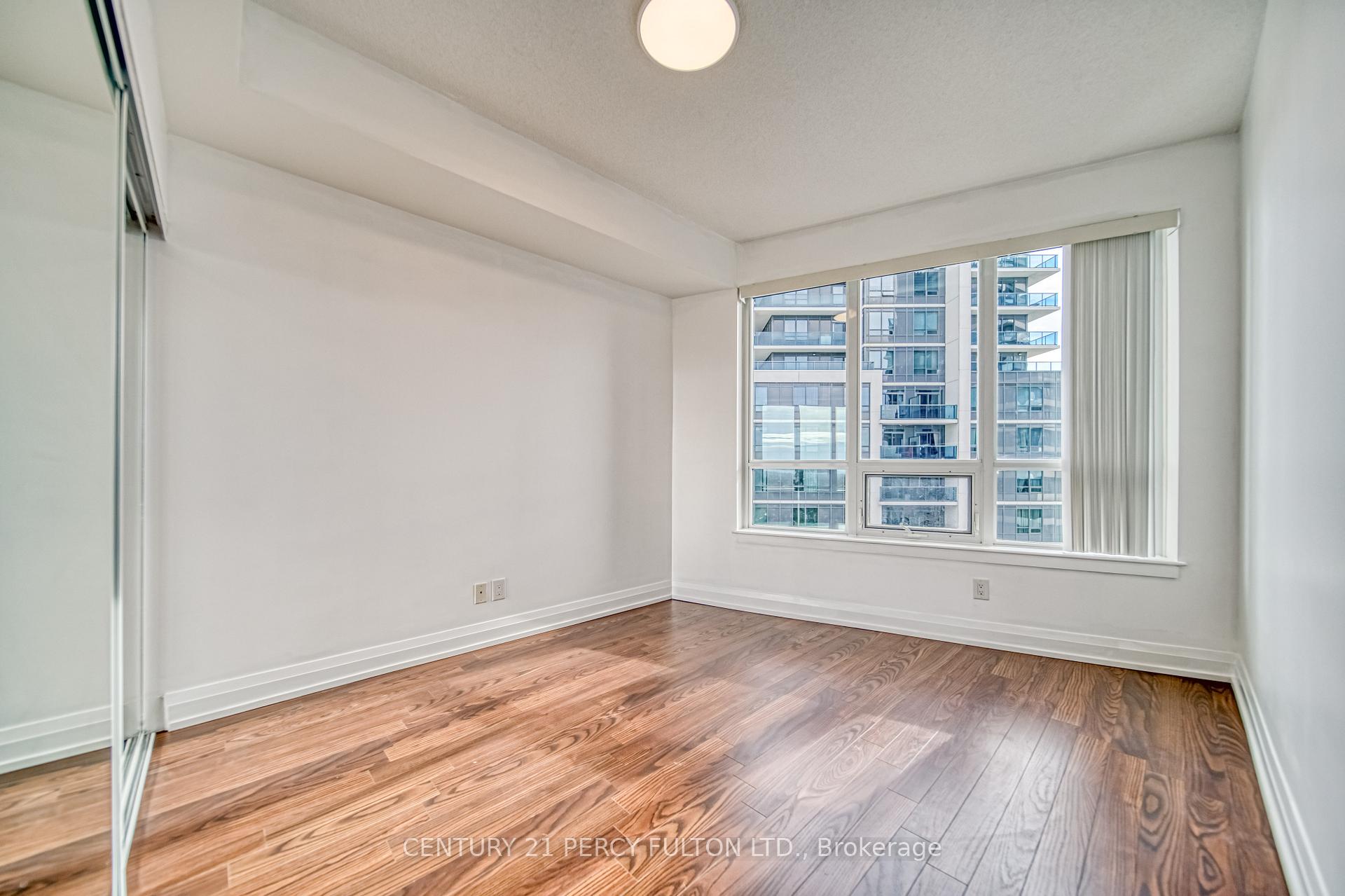 Photo 18 of Unit 2115, 7171 Yonge Street, Markham, Grandview — HOMEH