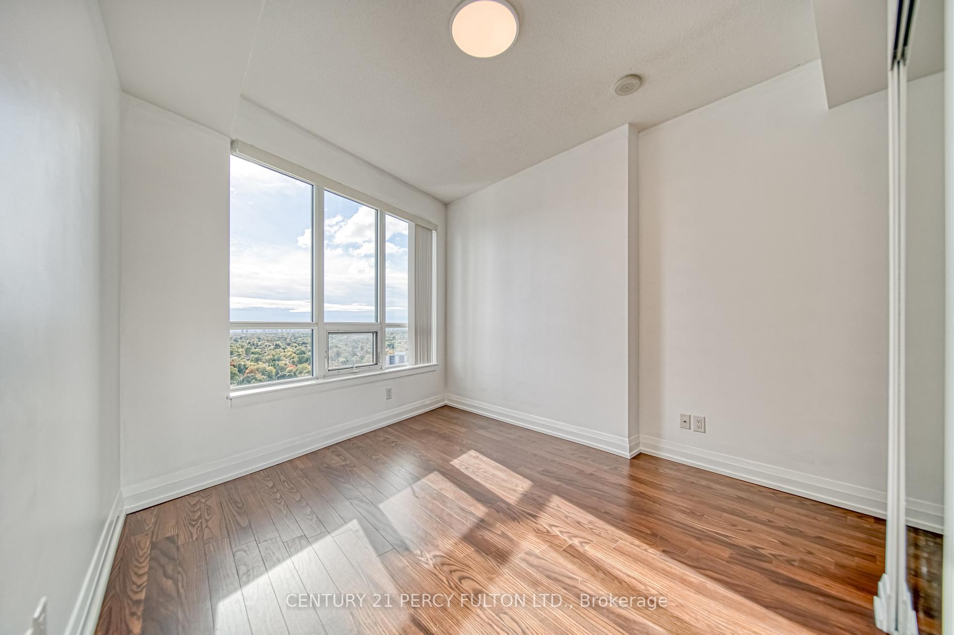 Photo 19 of Unit 2115, 7171 Yonge Street, Markham, Grandview — HOMEH