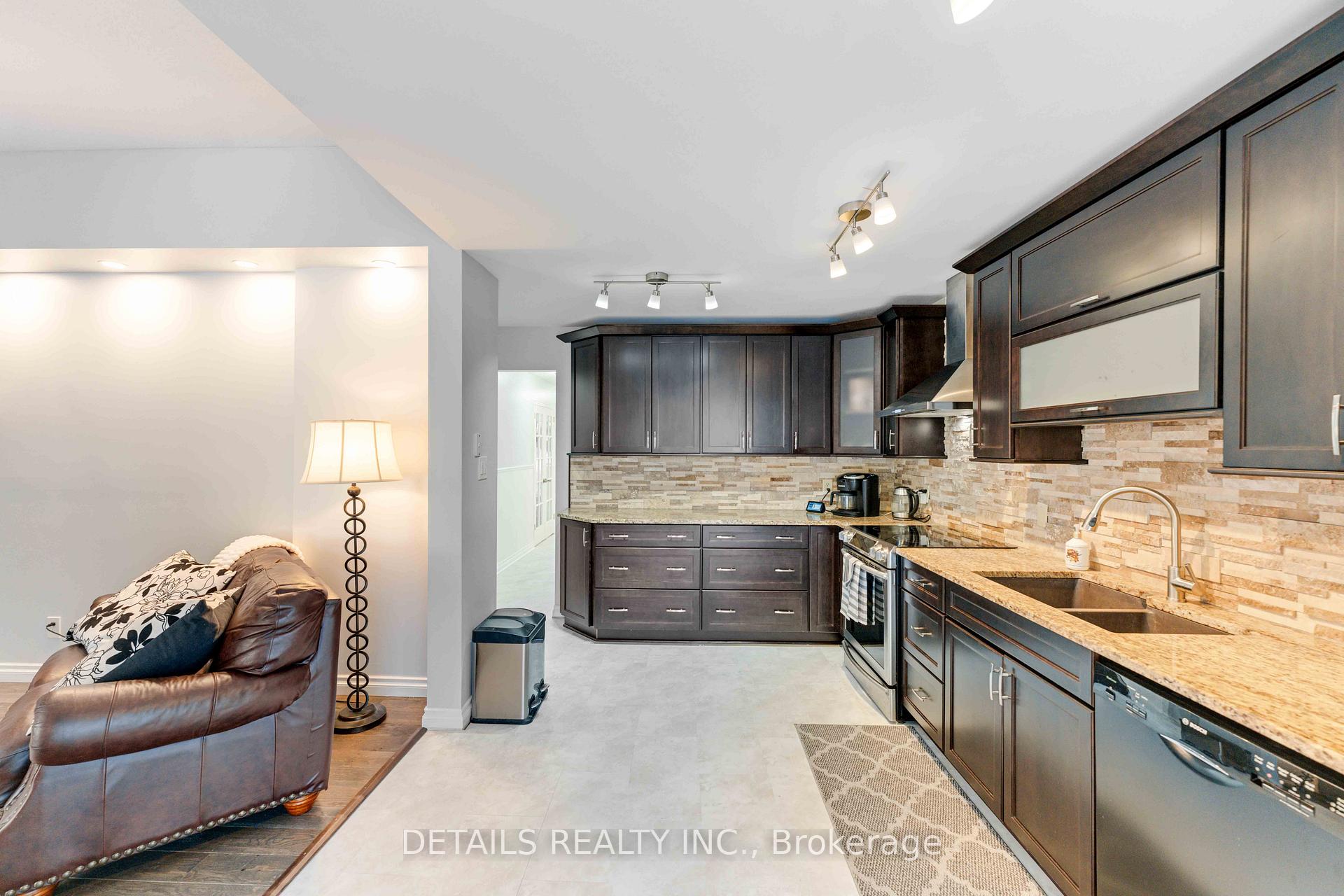 Photo 11 of 109 Beechfern Drive, Ottawa, Stittsville (Central) — HOMEH
