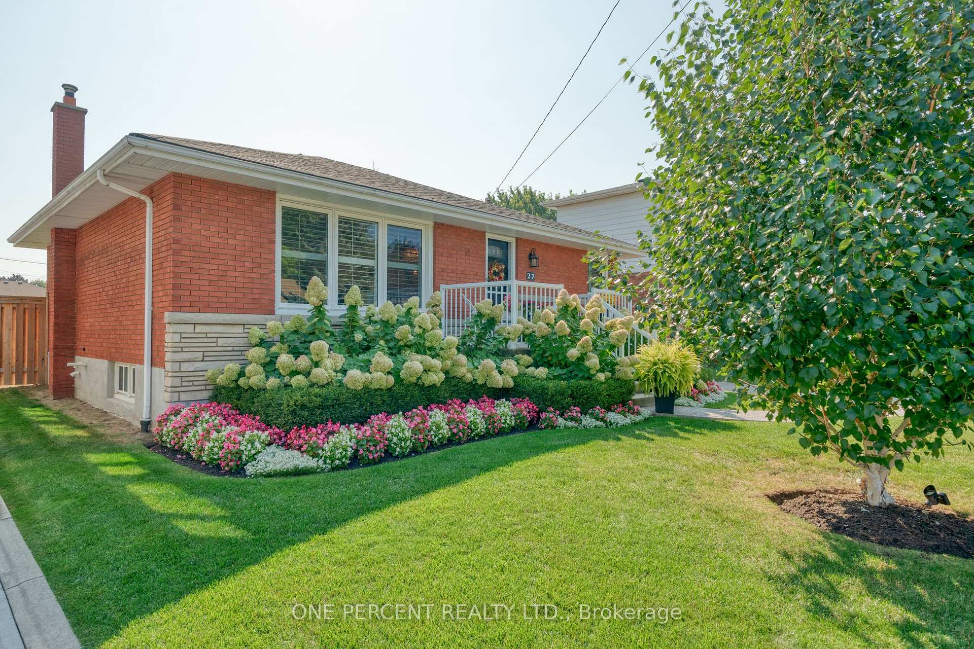 Photo 3 of 27 Hoover Crescent, Hamilton, Balfour — HOMEH