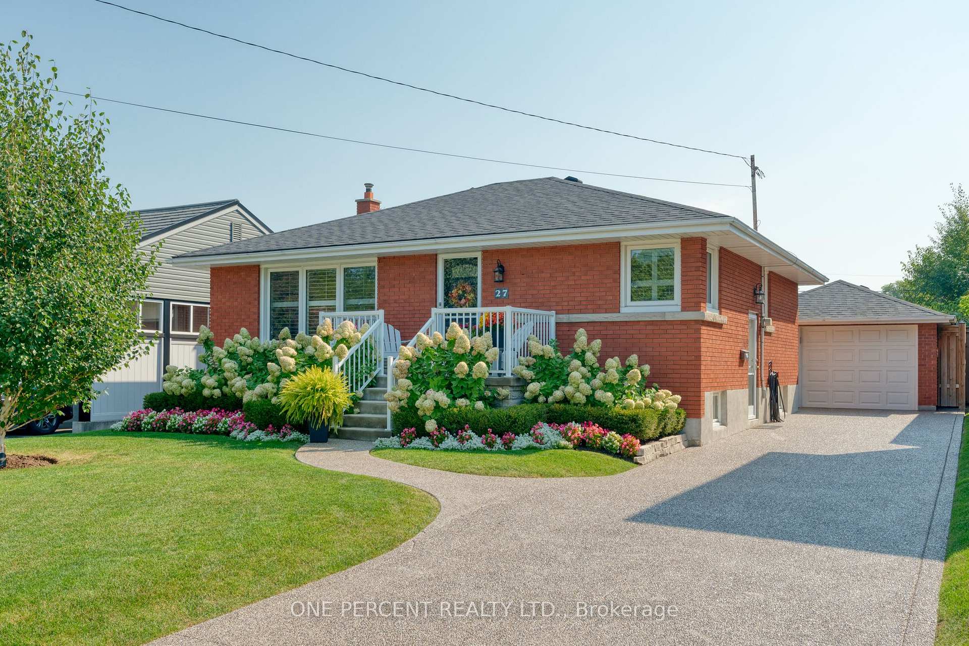 Photo 4 of 27 Hoover Crescent, Hamilton, Balfour — HOMEH