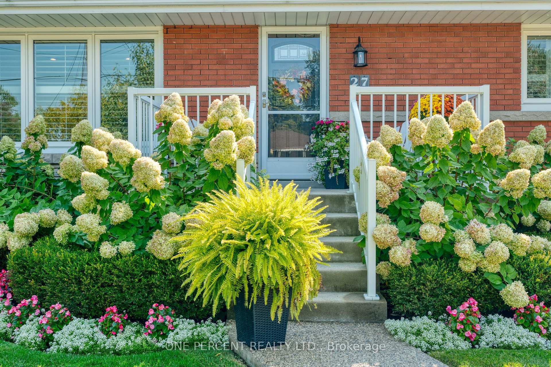 Photo 5 of 27 Hoover Crescent, Hamilton, Balfour — HOMEH