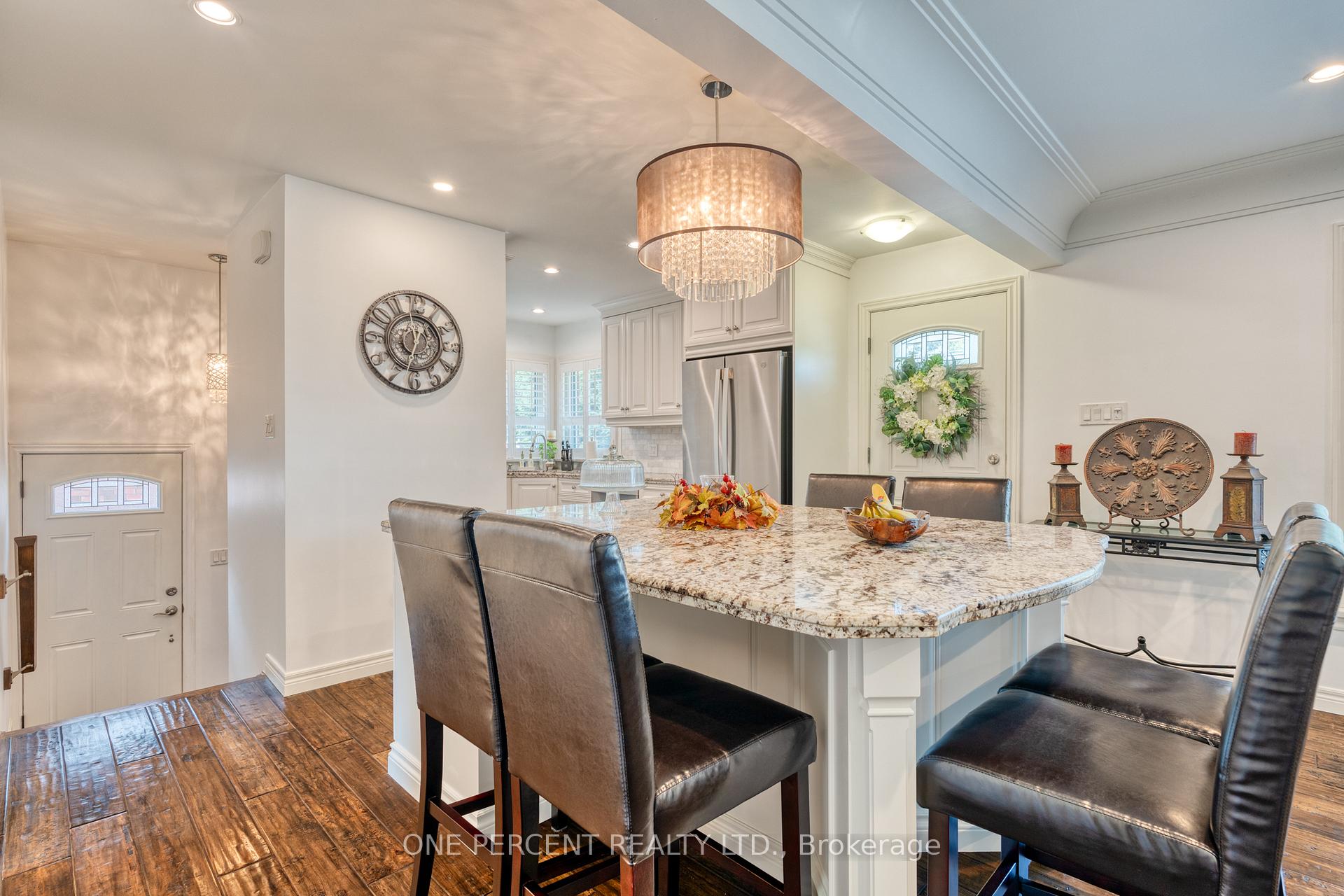 Photo 9 of 27 Hoover Crescent, Hamilton, Balfour — HOMEH