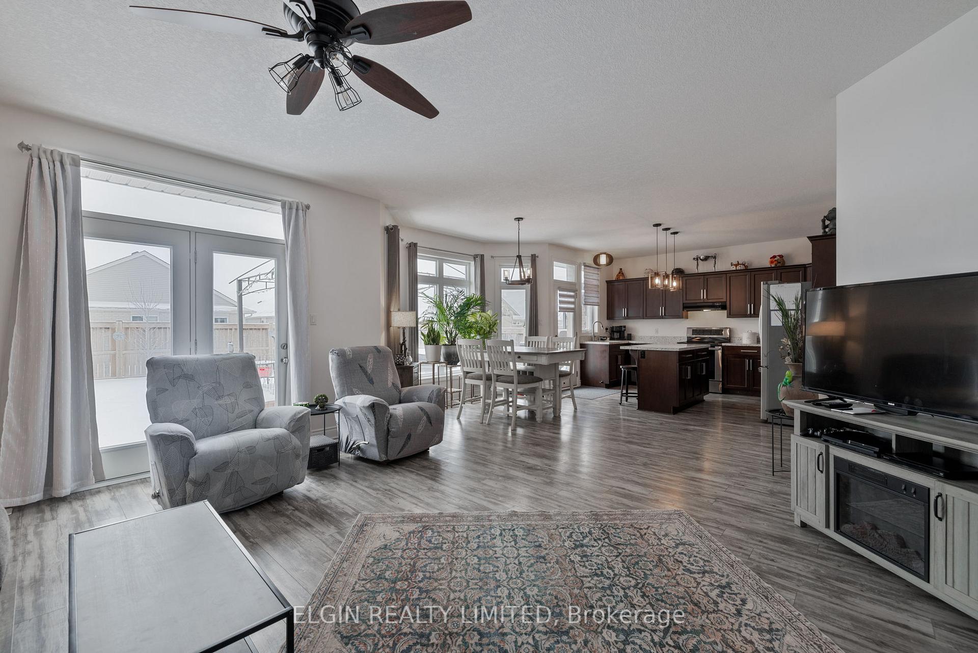 Photo 12 of 38 Ashberry Place, St. Thomas — HOMEH