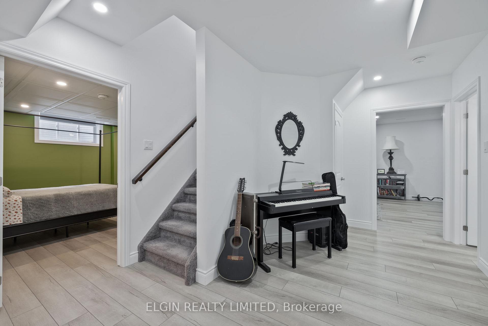Photo 29 of 38 Ashberry Place, St. Thomas — HOMEH