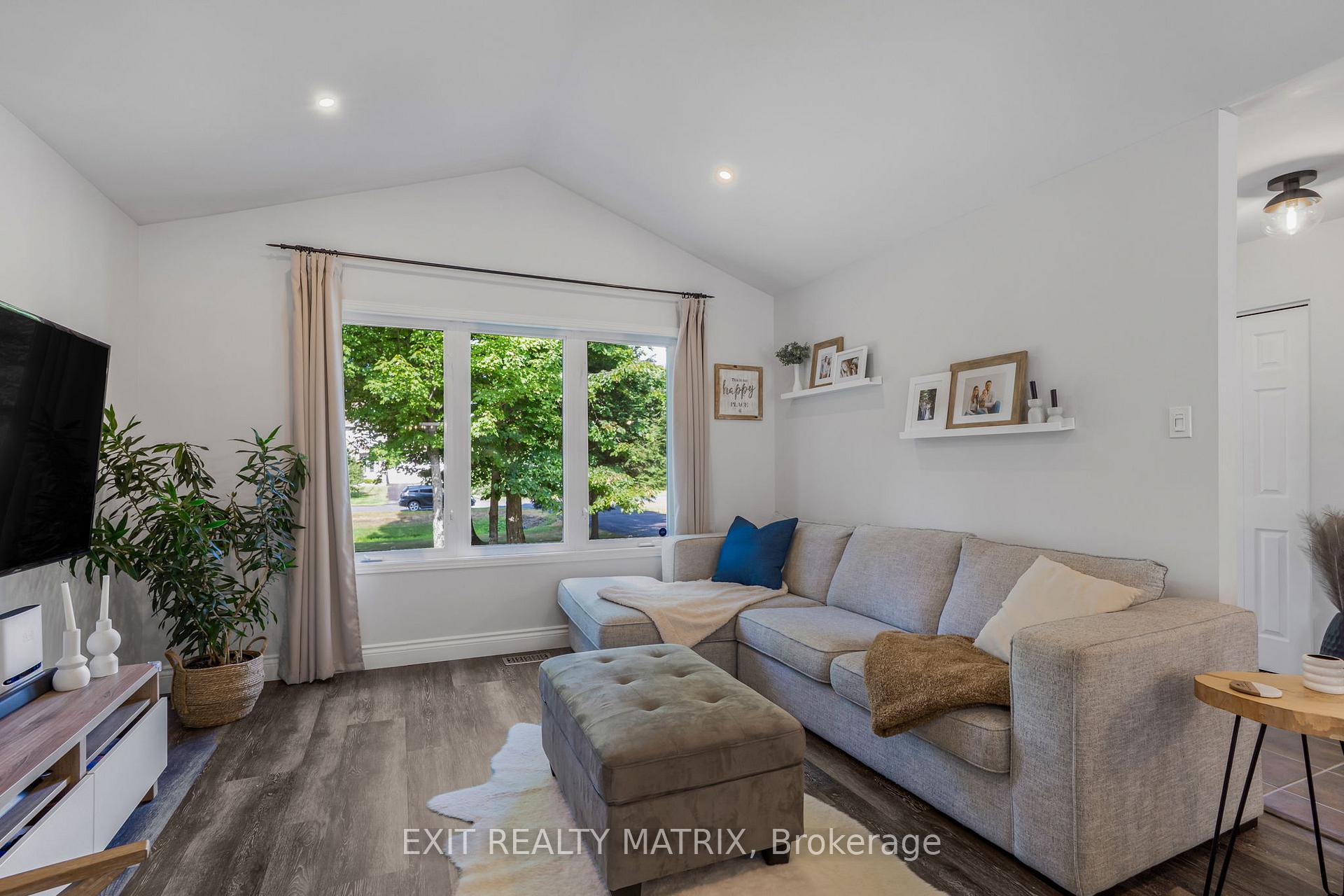 Photo 5 of 620 Du Parc Road, Champlain, L'Orignal — HOMEH