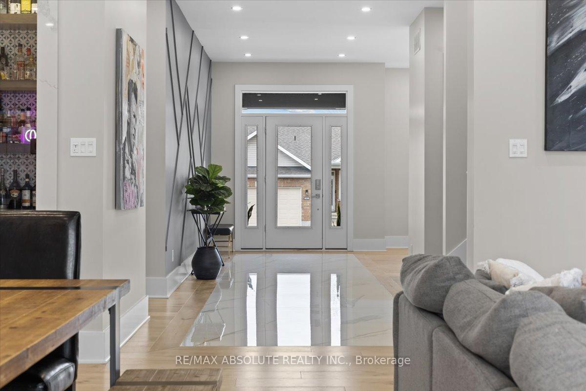 Photo 9 of 838 Rockson Crescent, Ottawa, Stittsville (South) — HOMEH
