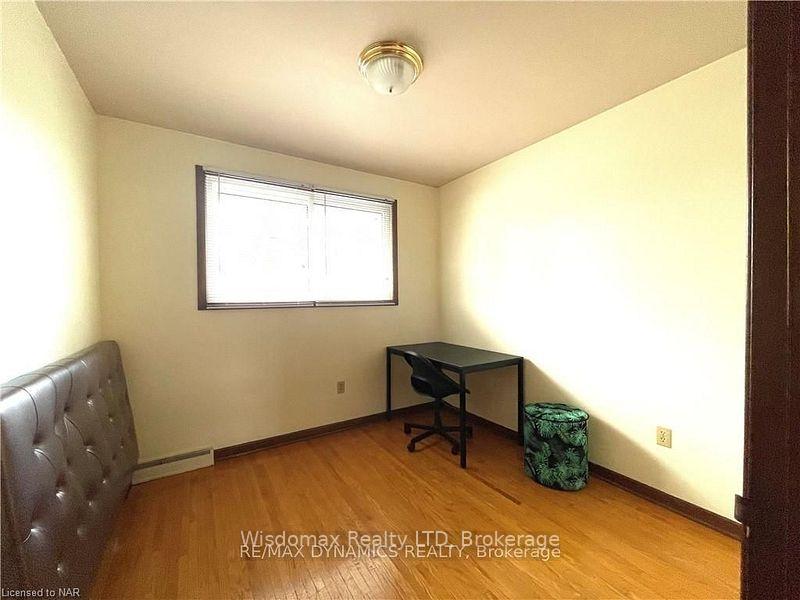Photo 4 of 56 Ted Street, St. Catharines, Fairview — HOMEH
