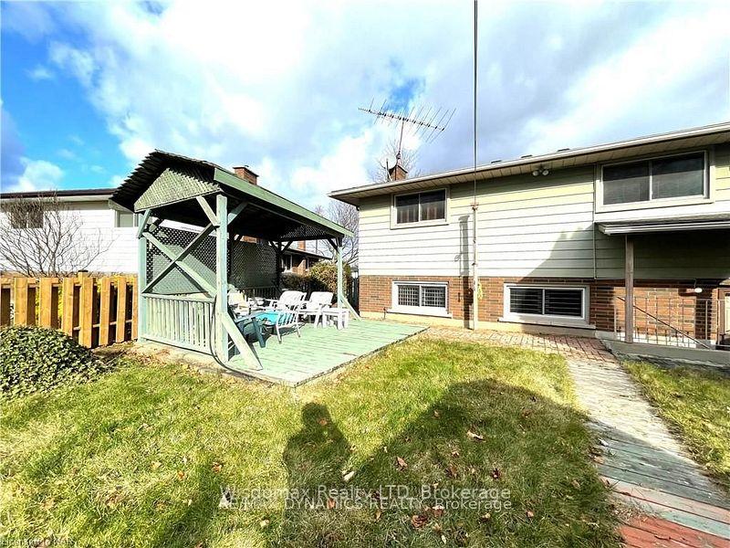 Photo 15 of 56 Ted Street, St. Catharines, Fairview — HOMEH
