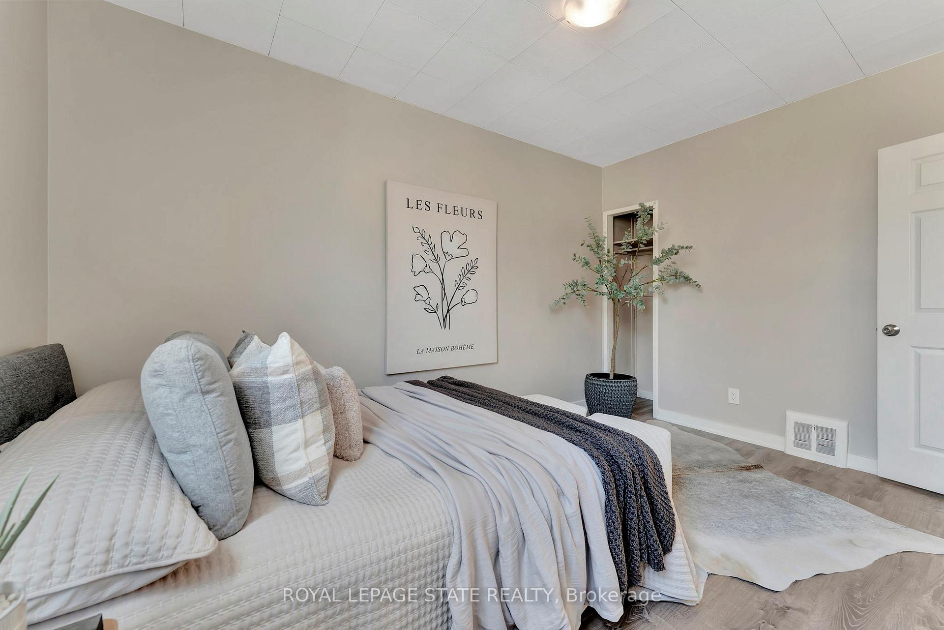 Photo 17 of 727 Brighton Avenue, Hamilton, Parkview — HOMEH