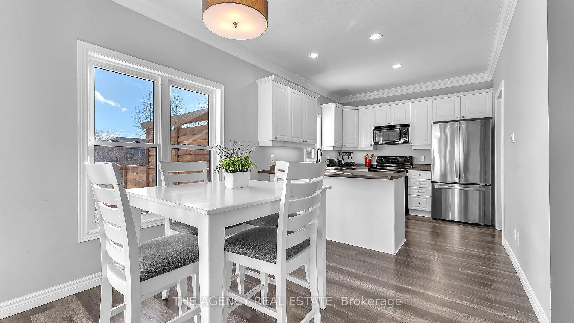 Photo 8 of 11 Meadowvale Drive, St. Thomas — HOMEH