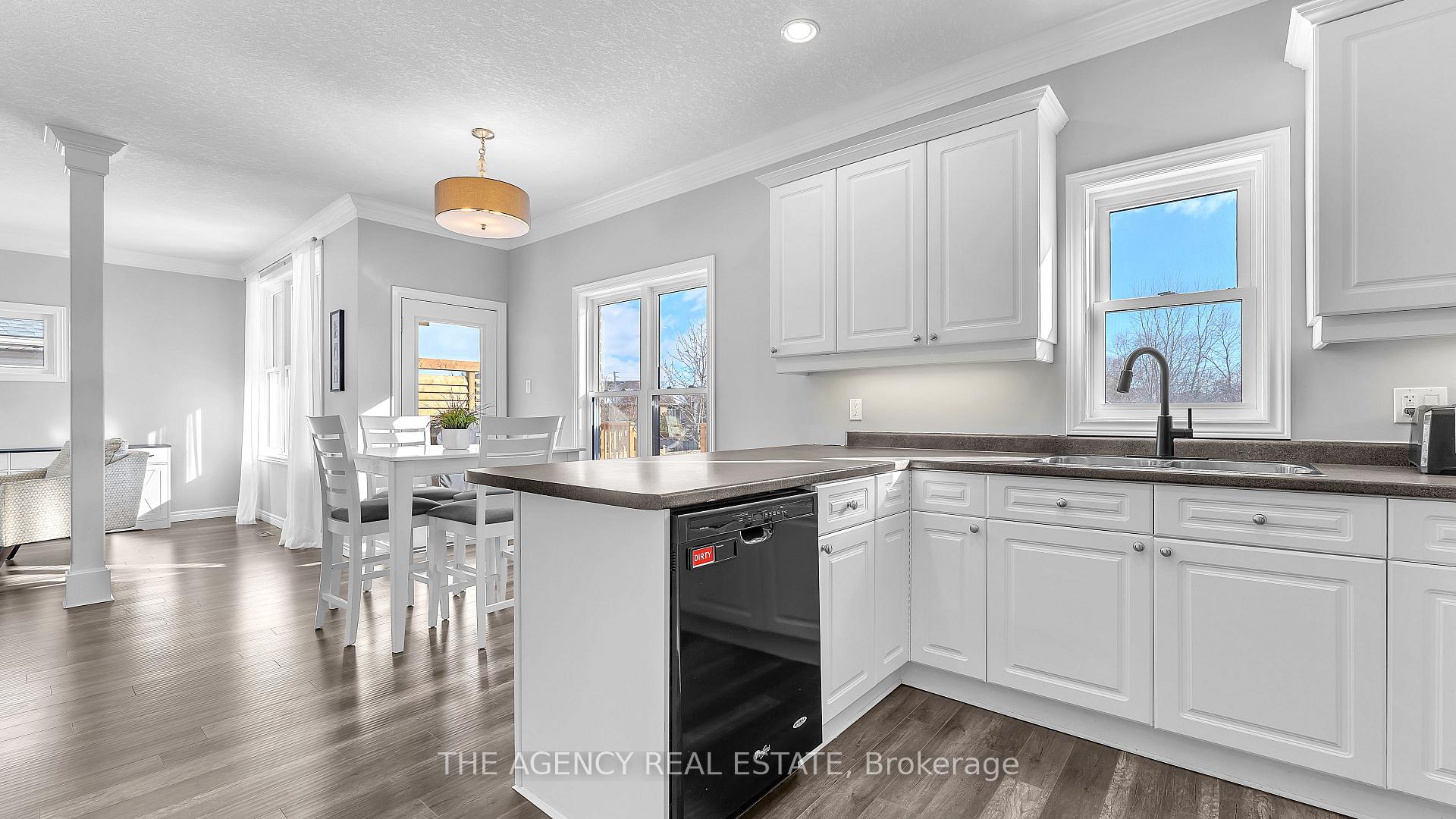 Photo 11 of 11 Meadowvale Drive, St. Thomas — HOMEH
