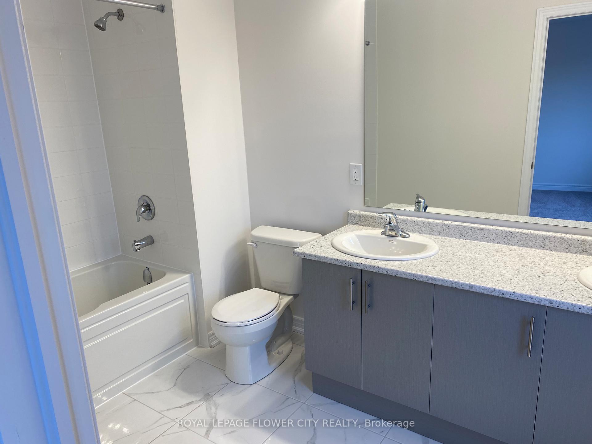 Photo 8 of Unit 51, 166 Deerpath Drive, Guelph, Willow West/Sugarbush/West Acres — HOMEH