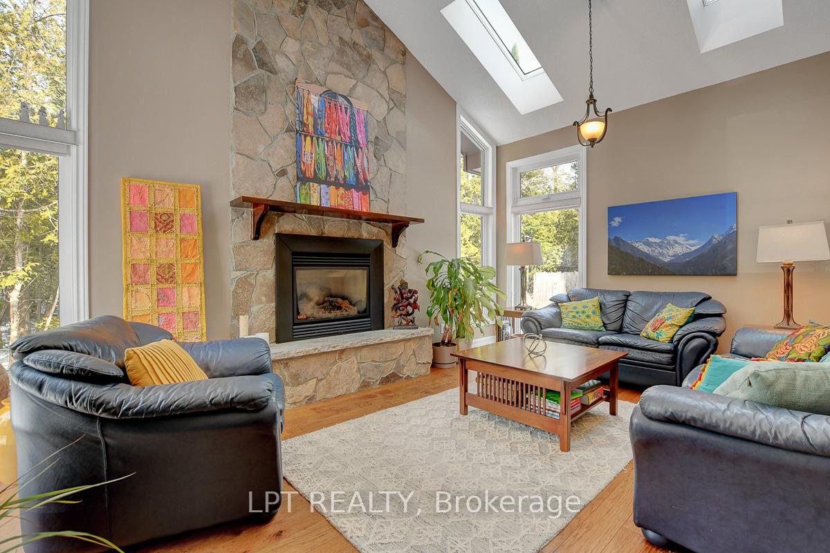 Photo 42 of 217 Deerwood Drive, Ottawa, Fitzroy Ward (South West) — HOMEH